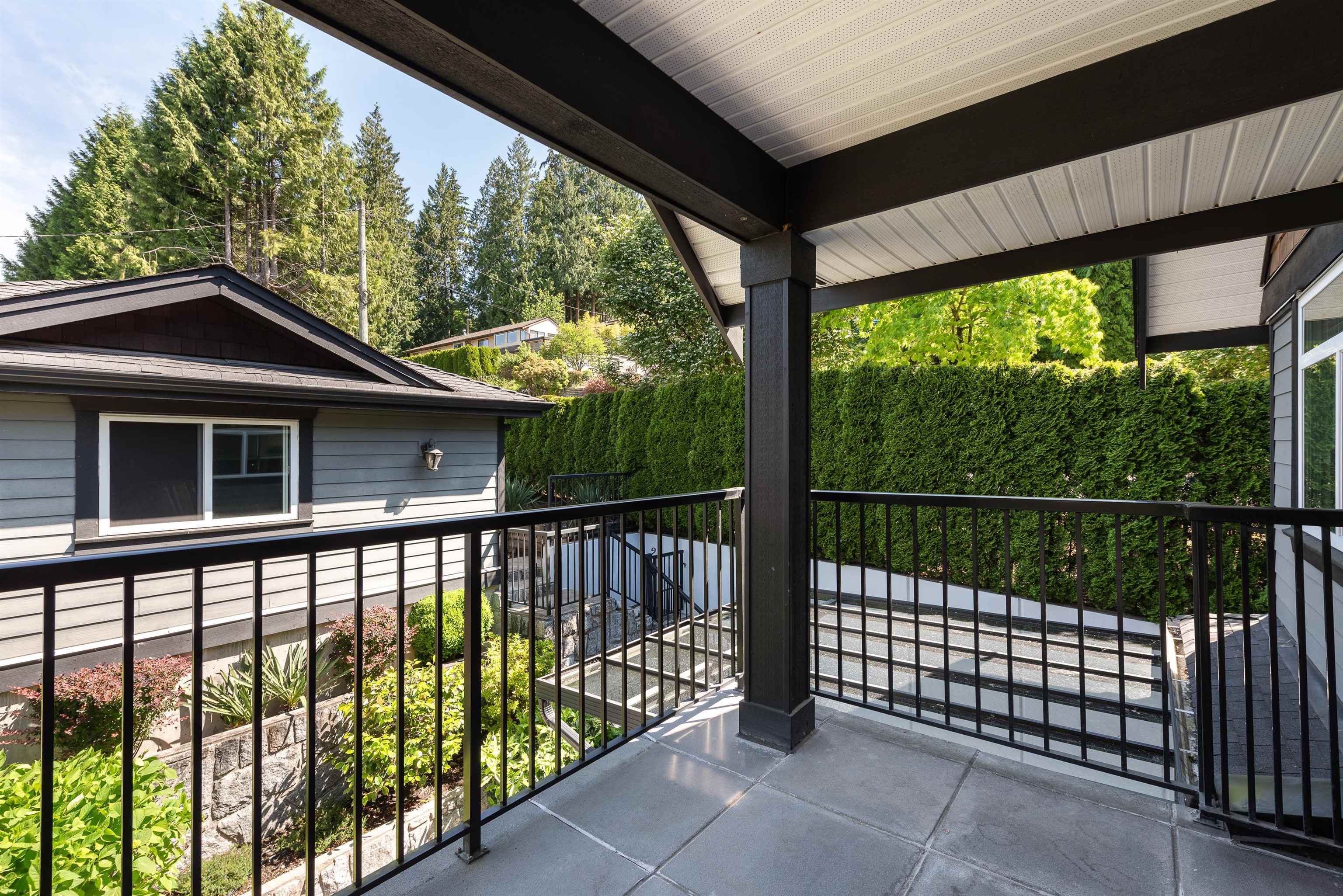  362 21st Street - MLS&reg; # R3130814