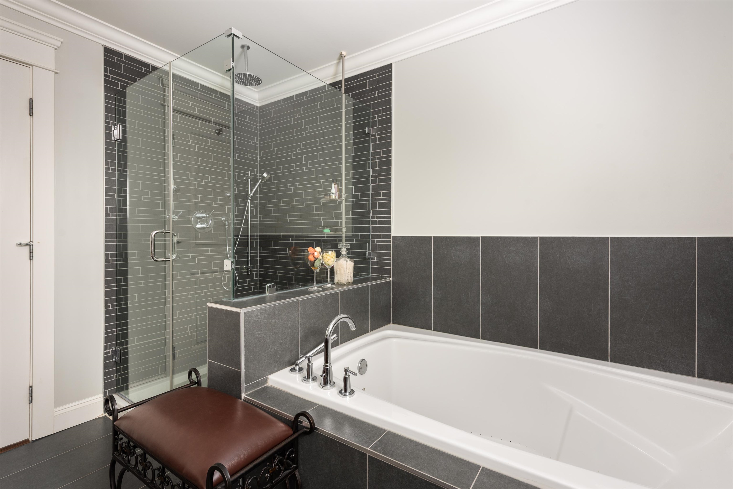  362 21st Street - MLS&reg; # R3130814