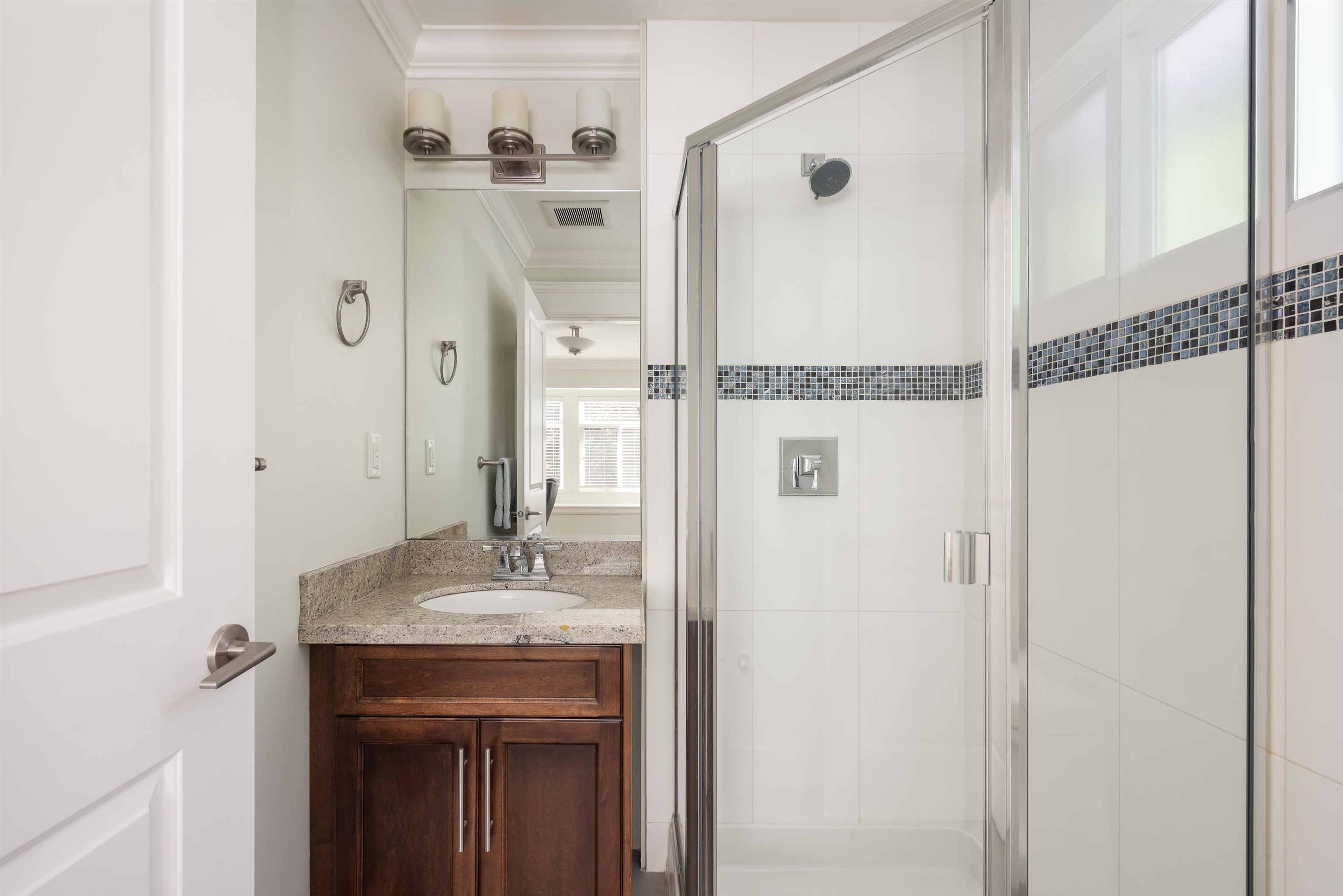  362 21st Street - MLS&reg; # R3130814