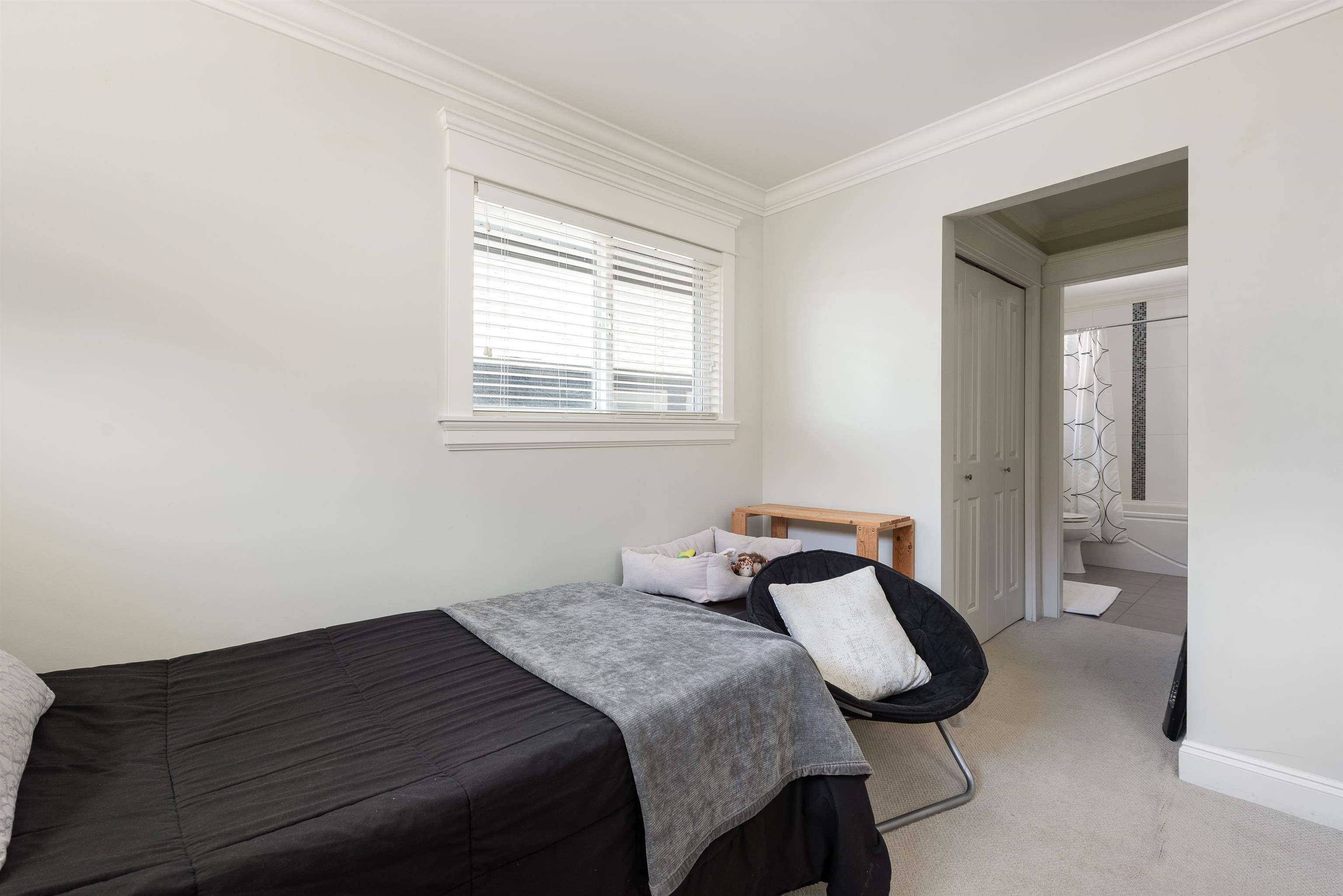  362 21st Street - MLS&reg; # R3130814