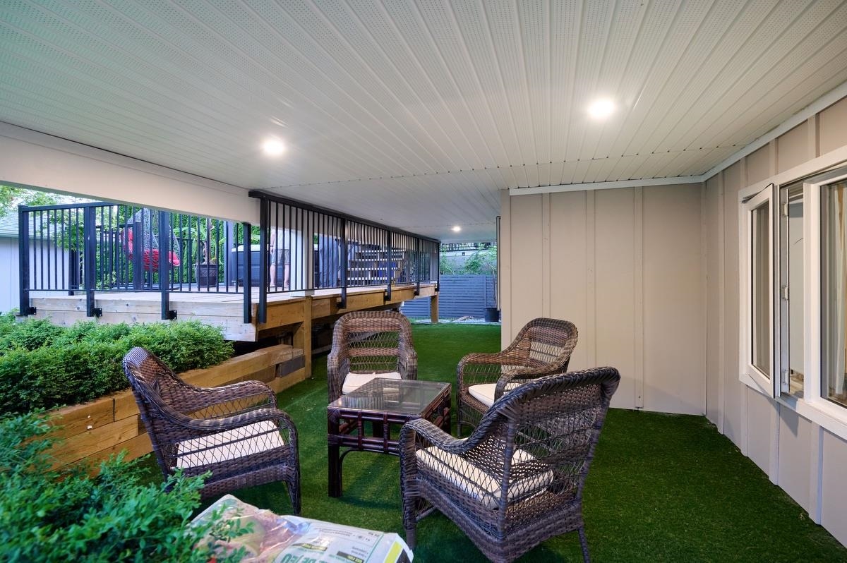  449 15th Street - MLS&reg; # R3130816