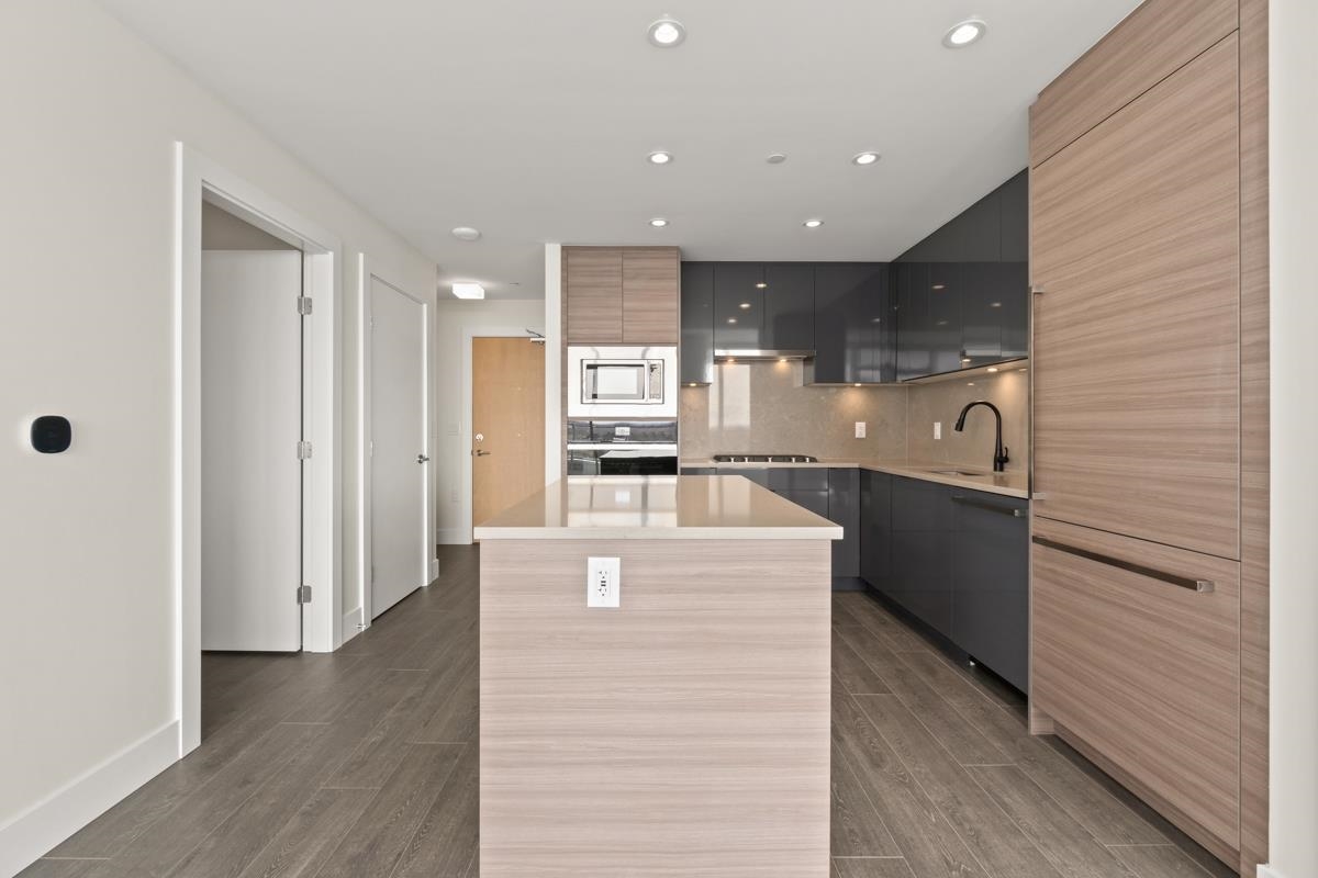 1302 3438 Sawmill Crescent  - MLS&reg; # R3131028