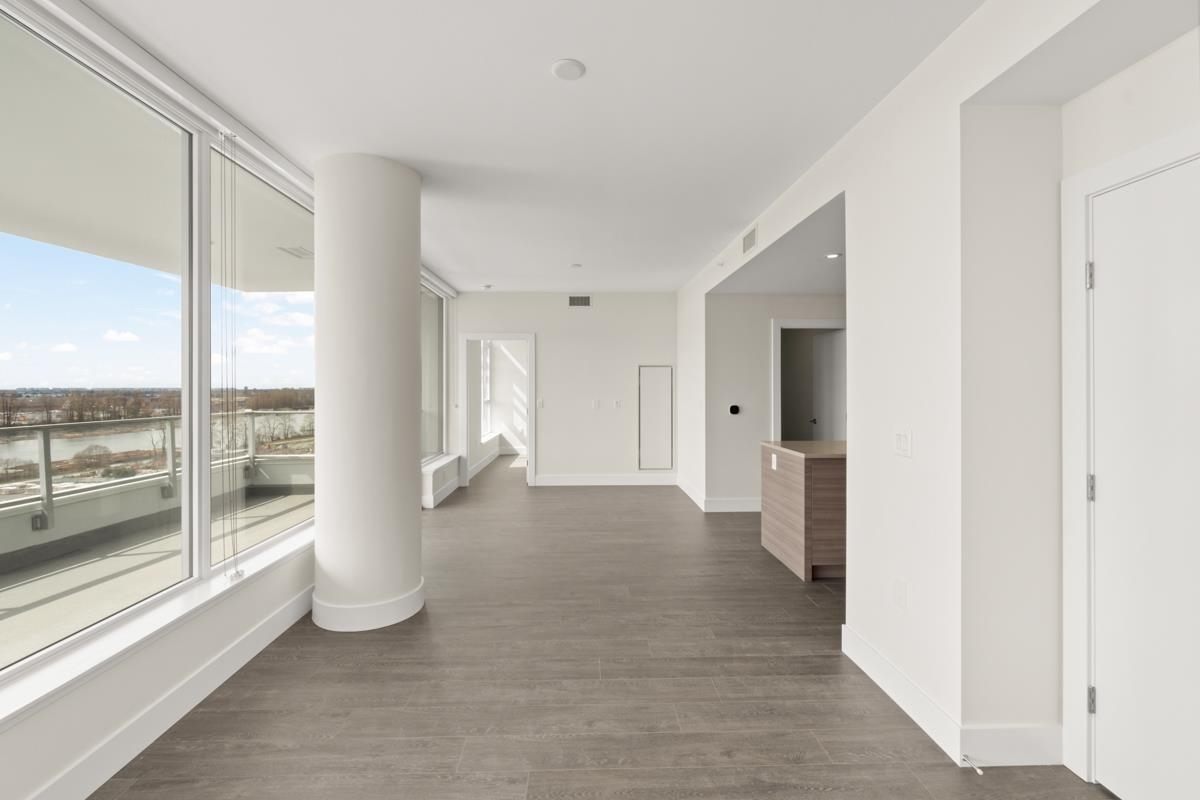 1302 3438 Sawmill Crescent  - MLS&reg; # R3131028