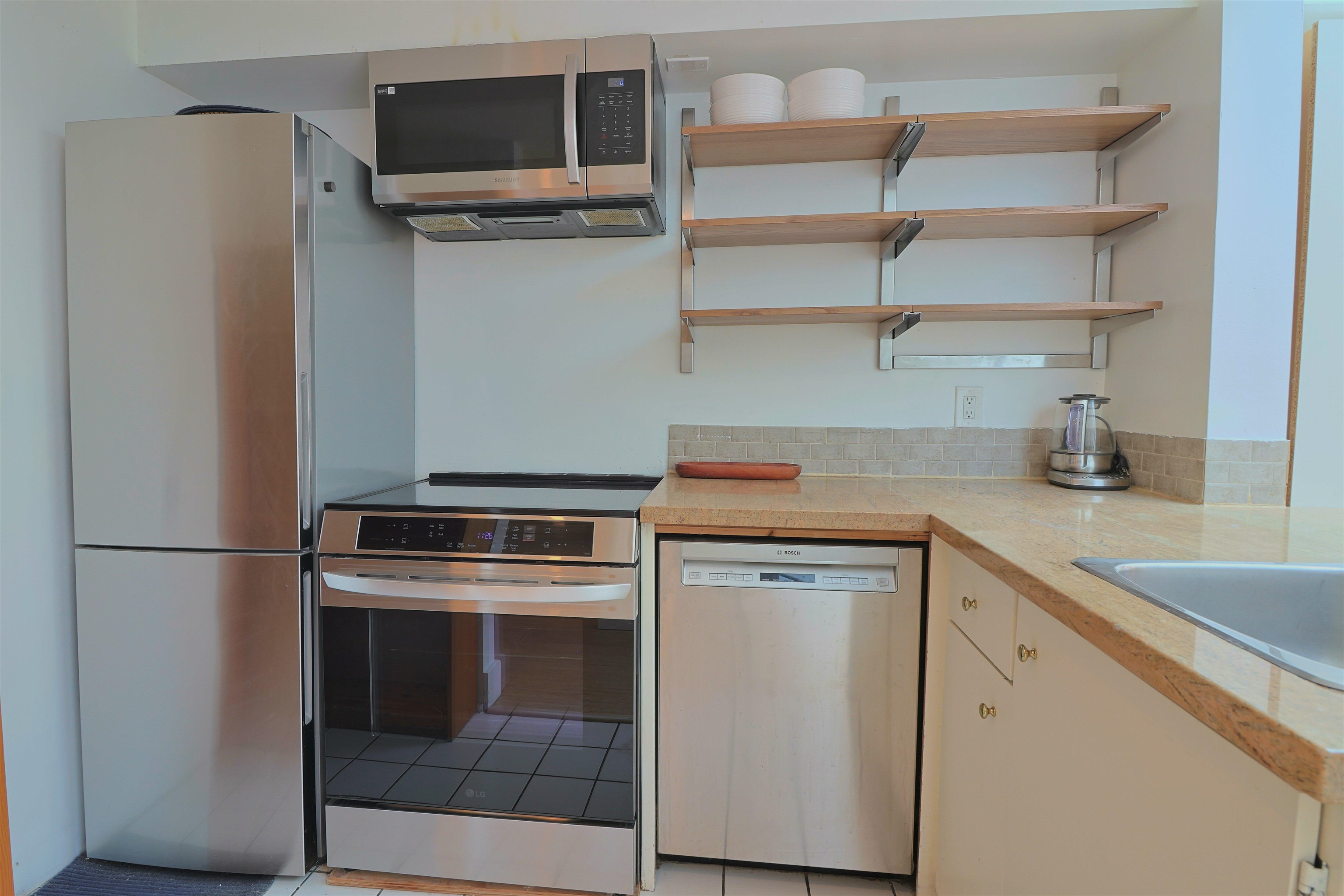 21 1345 4th Avenue - MLS&reg; # R3131785
