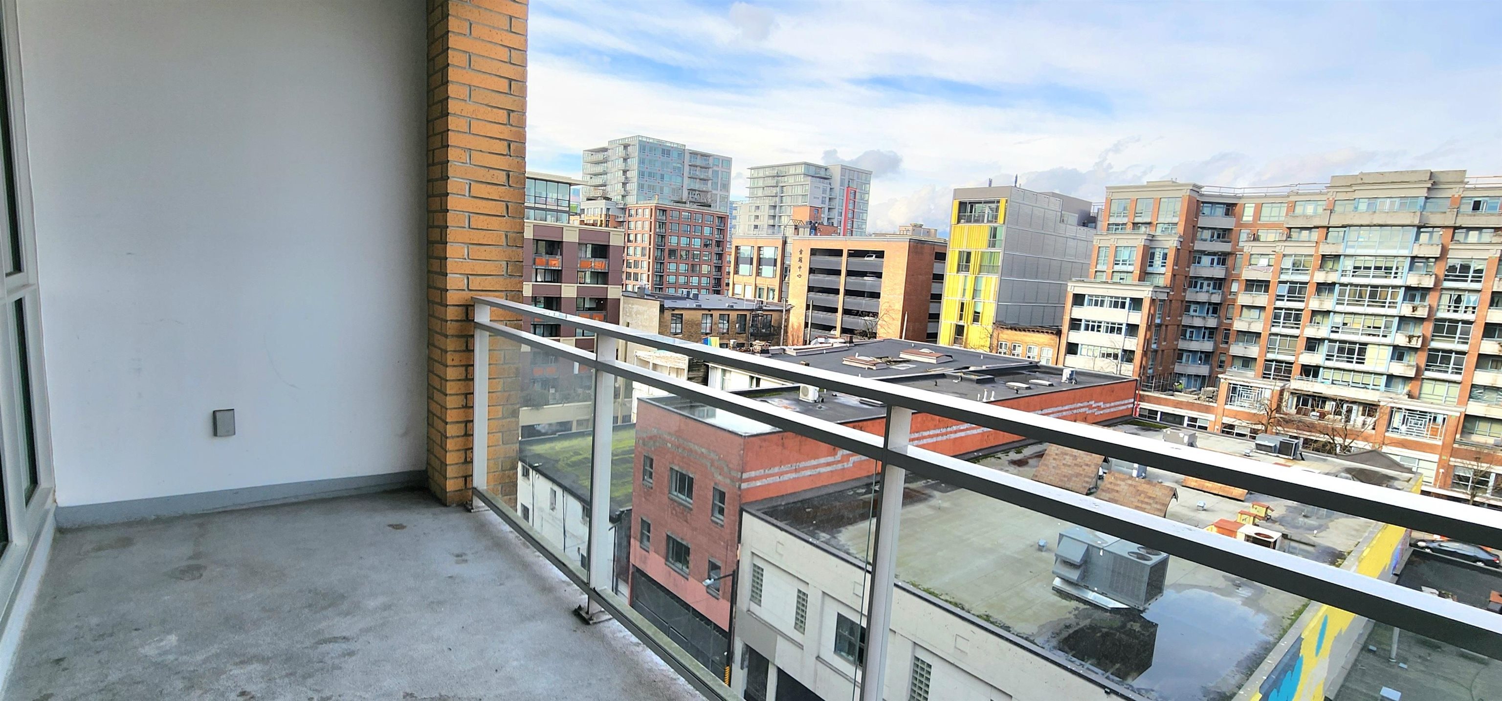 714 221 Union Street - MLS&reg; # R3131854