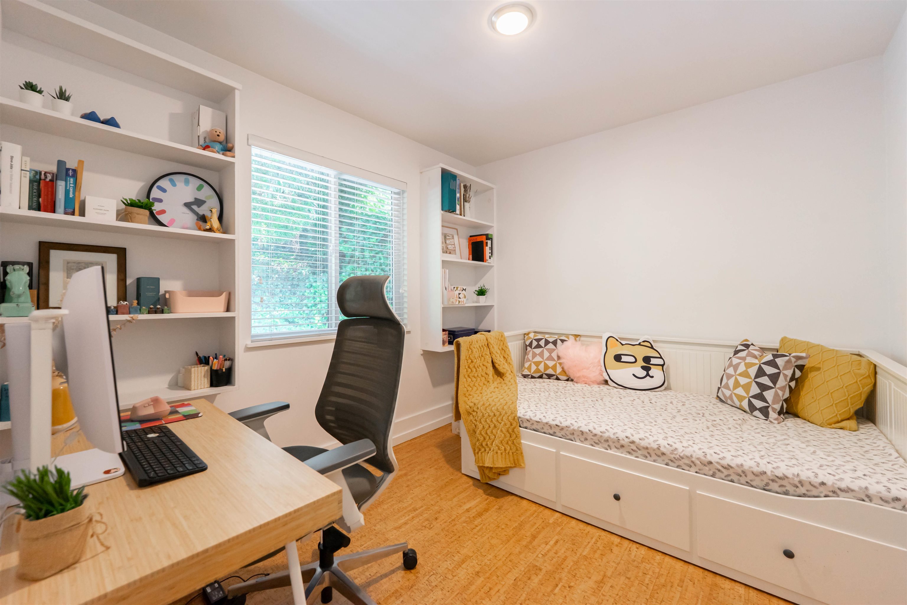  3341 Marine Drive - MLS&reg; # R3132901