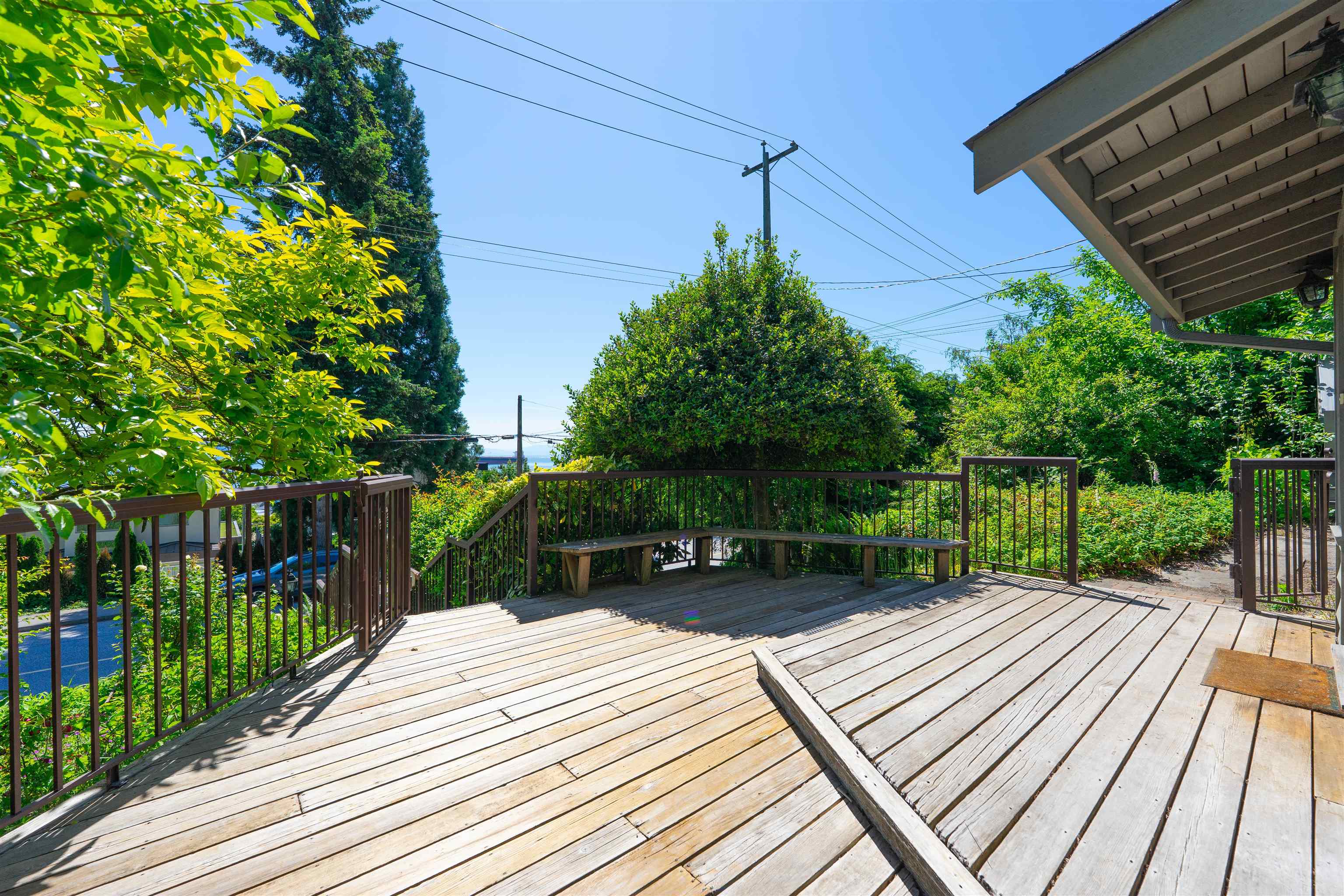  3341 Marine Drive - MLS&reg; # R3132901
