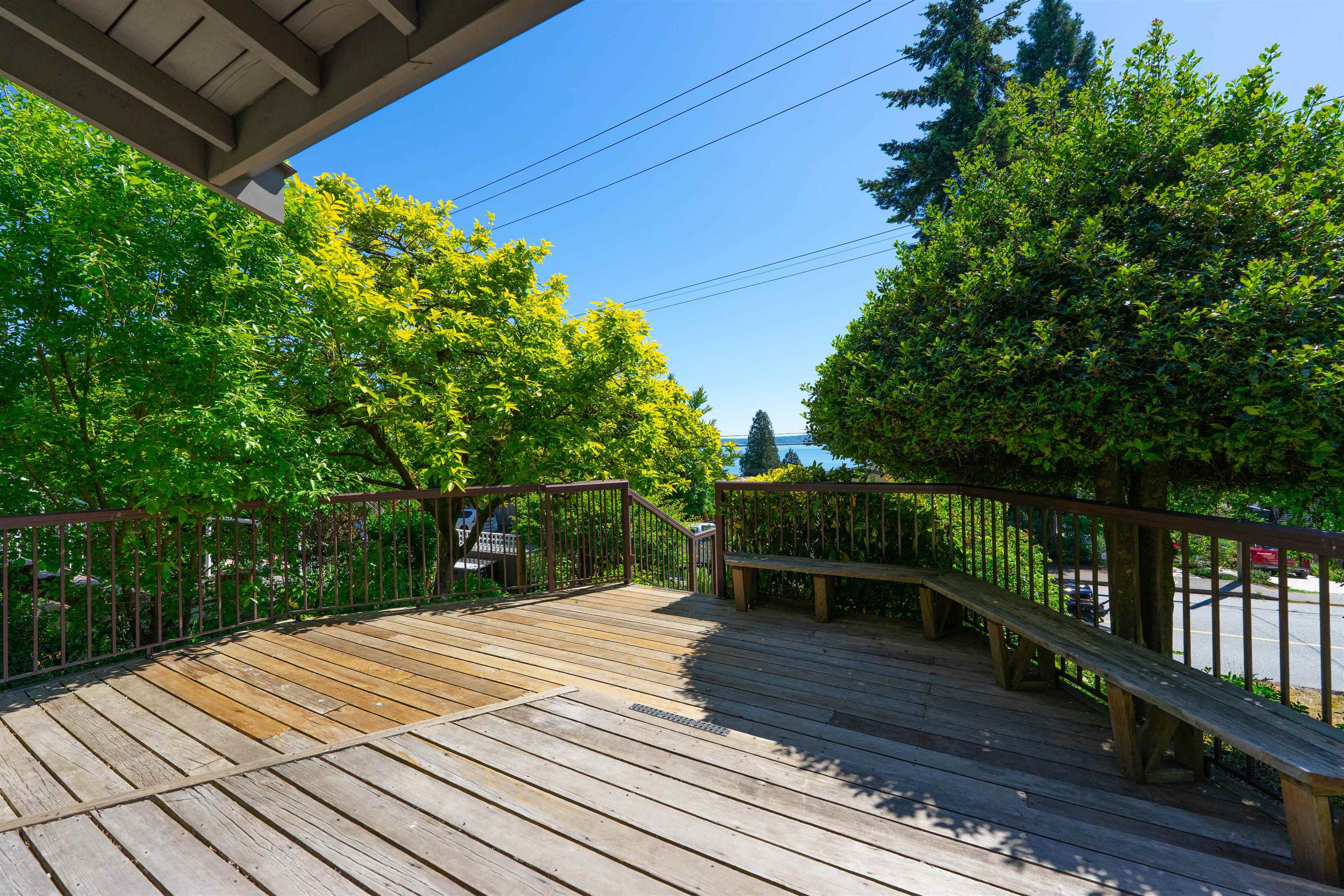  3341 Marine Drive - MLS&reg; # R3132901