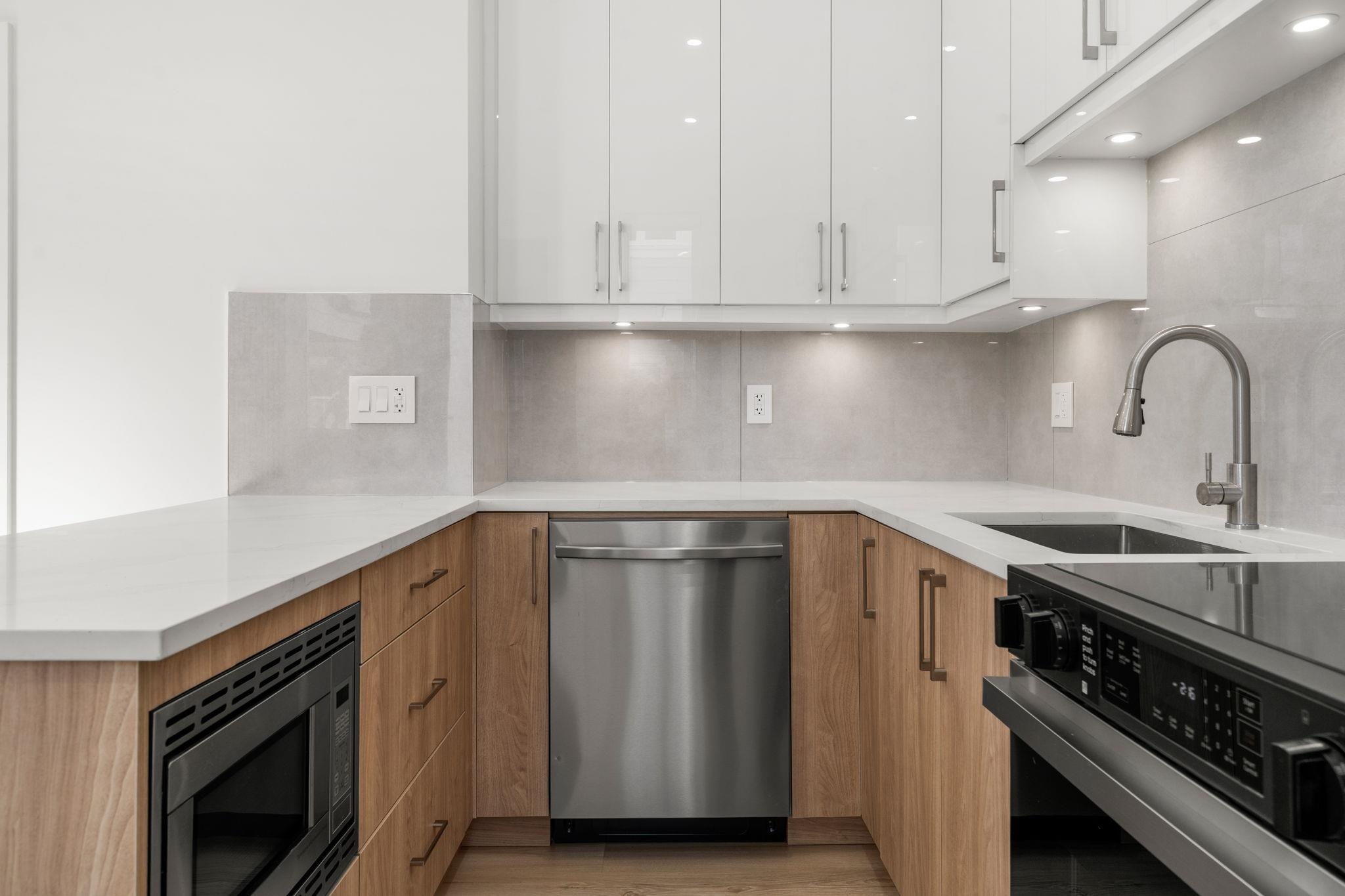 1 3583 Haida Drive - MLS&reg; # R3133221