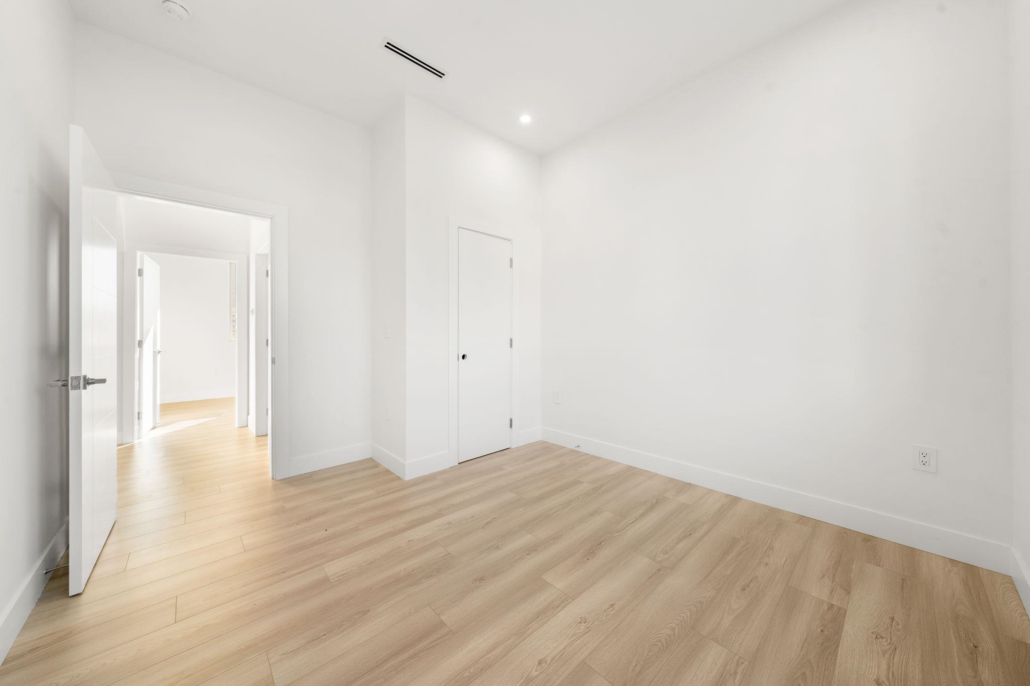 1 3583 Haida Drive - MLS&reg; # R3133221