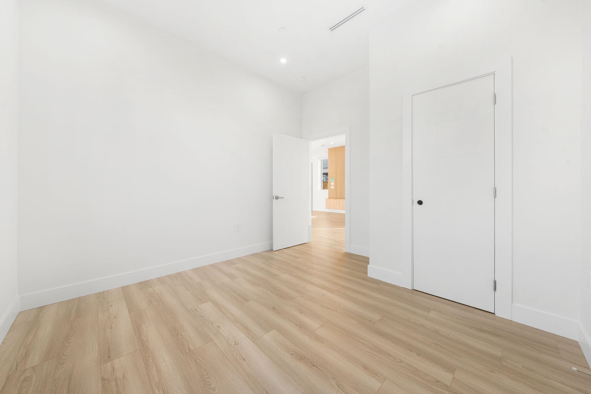 1 3583 Haida Drive - MLS&reg; # R3133221