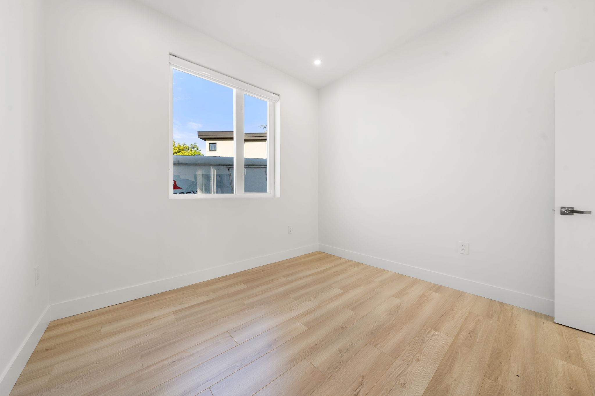 1 3583 Haida Drive - MLS&reg; # R3133221