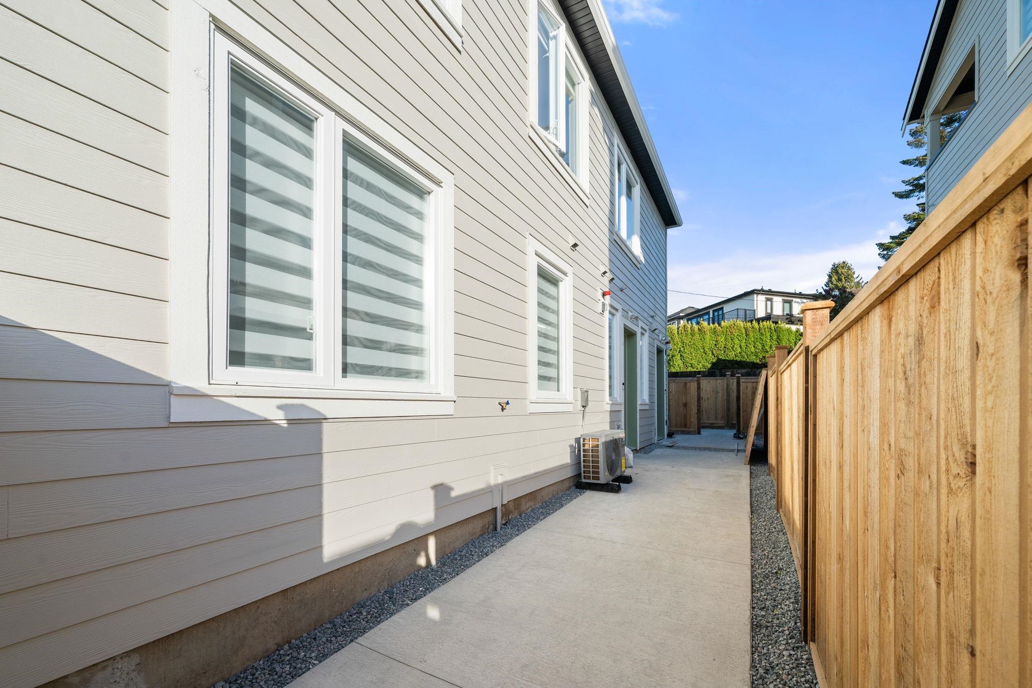 1 3583 Haida Drive - MLS&reg; # R3133221