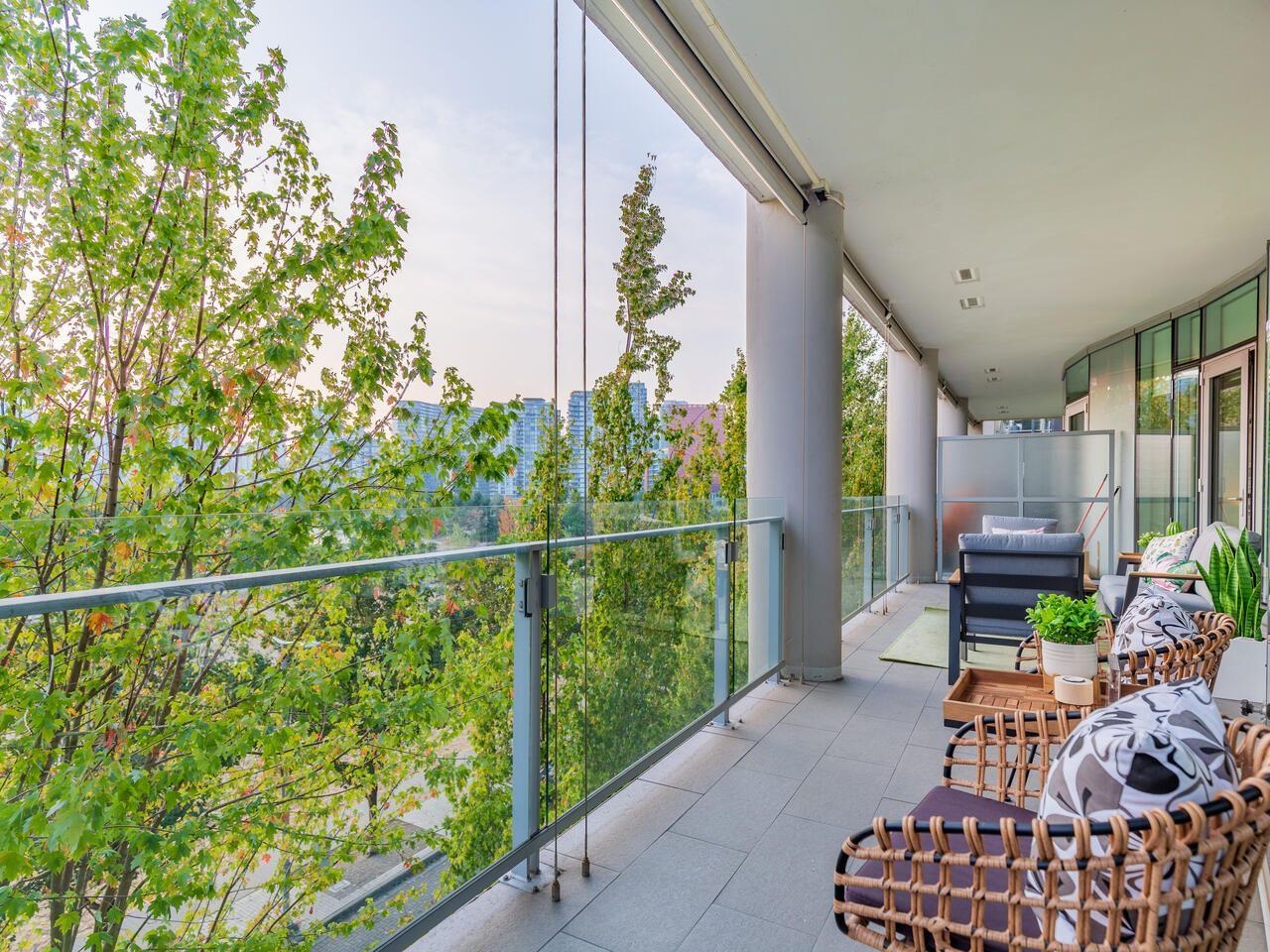 404 1616 Columbia Street - MLS&reg; # R3133836