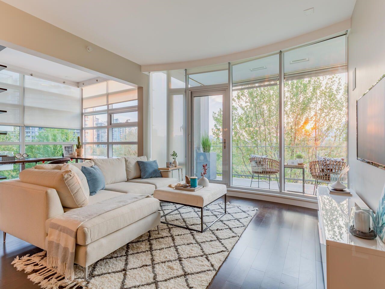 404 1616 Columbia Street - MLS&reg; # R3133836