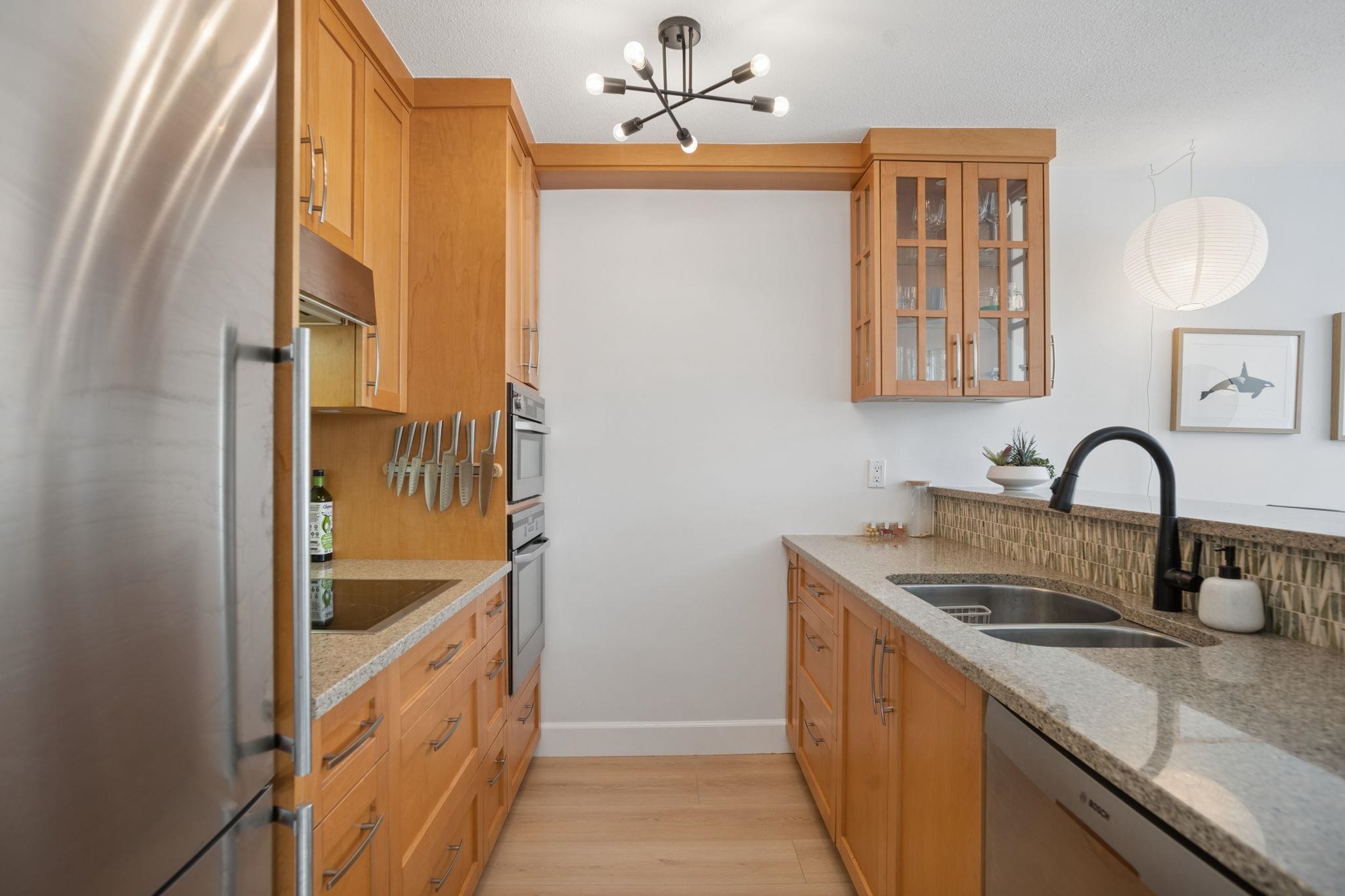 408 2020 8th Avenue - MLS&reg; # R3134159