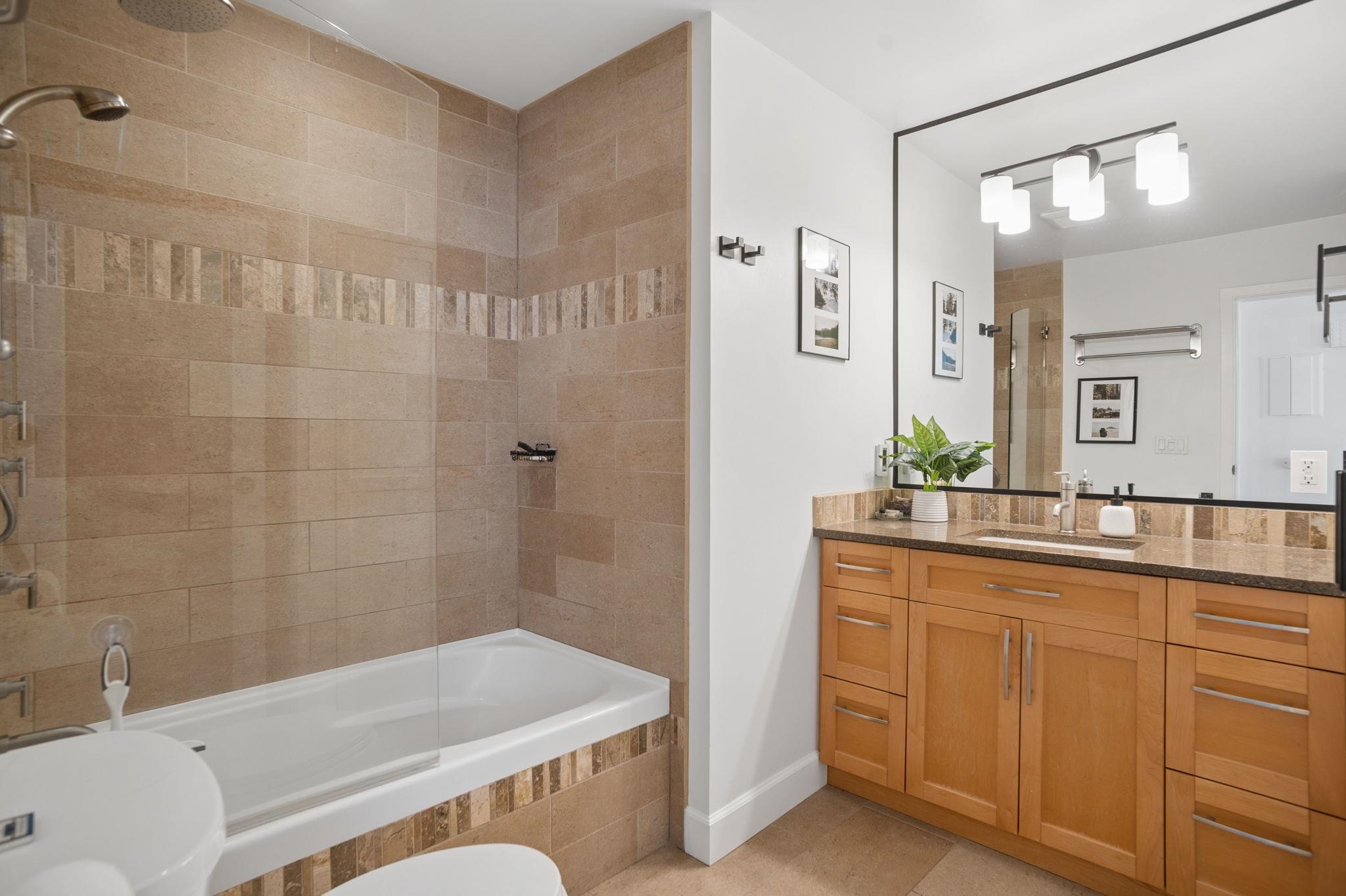 408 2020 8th Avenue - MLS&reg; # R3134159