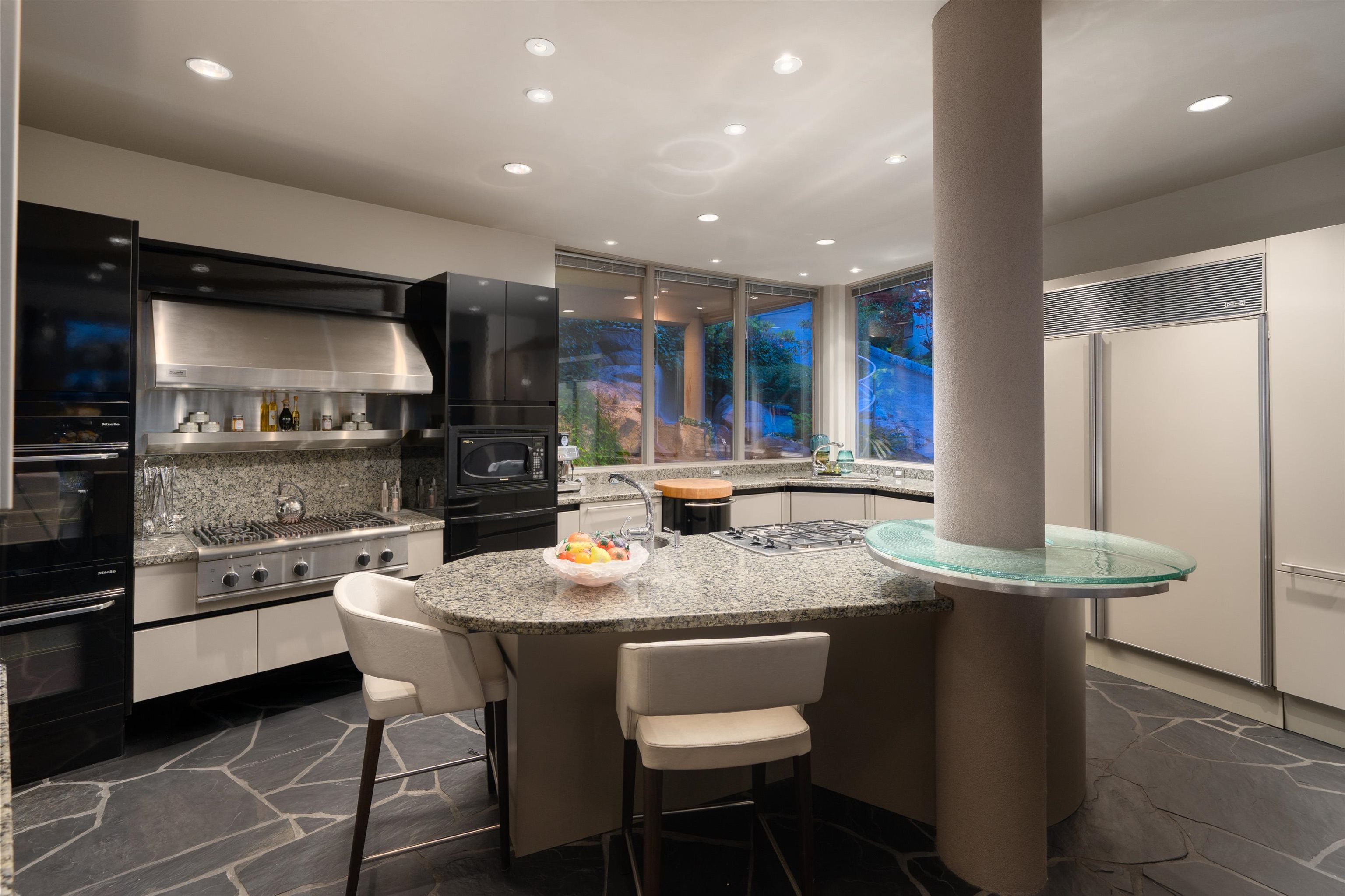  3912 Marine Drive - MLS&reg; # R3134388