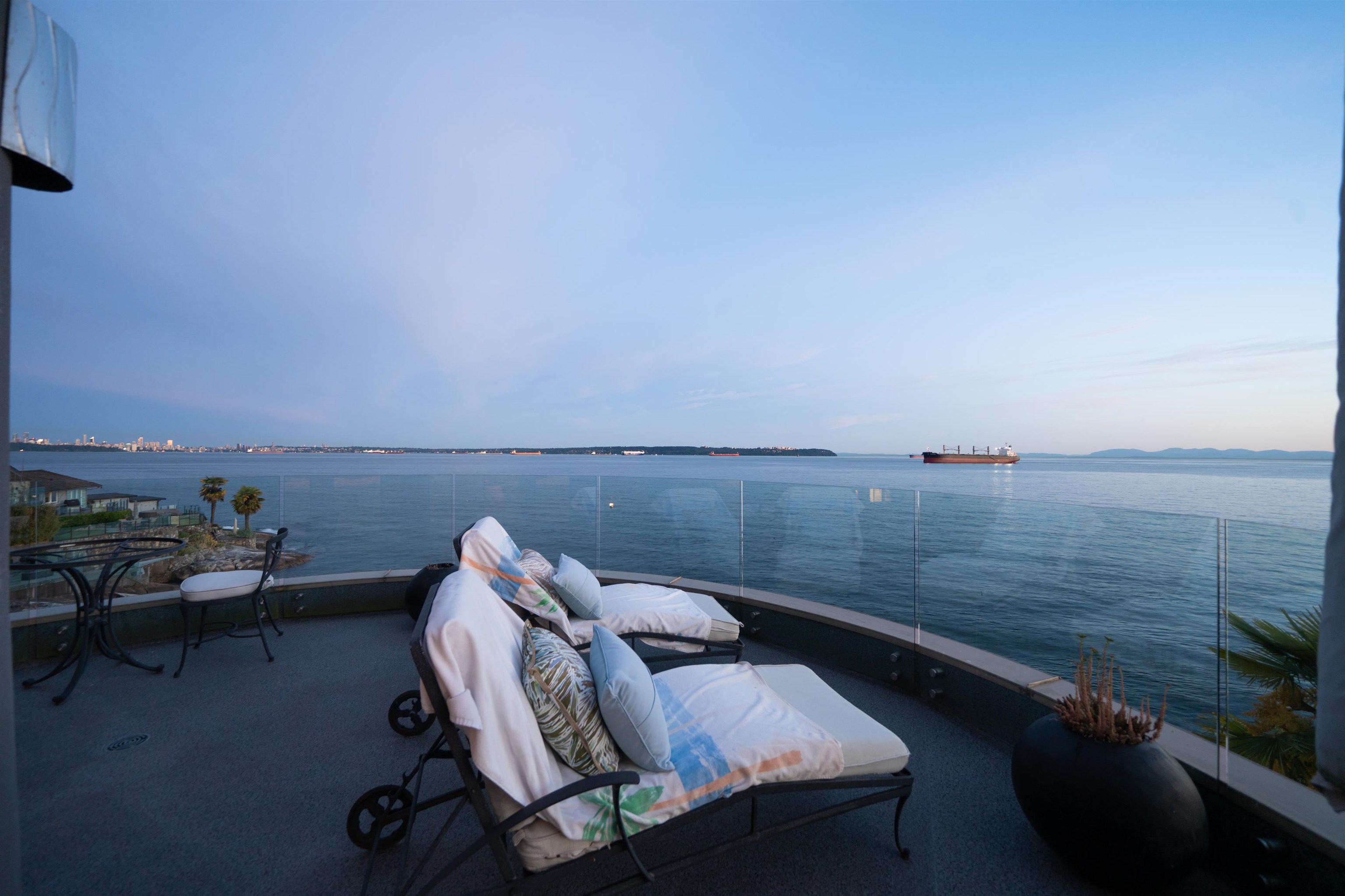  3912 Marine Drive - MLS&reg; # R3134388