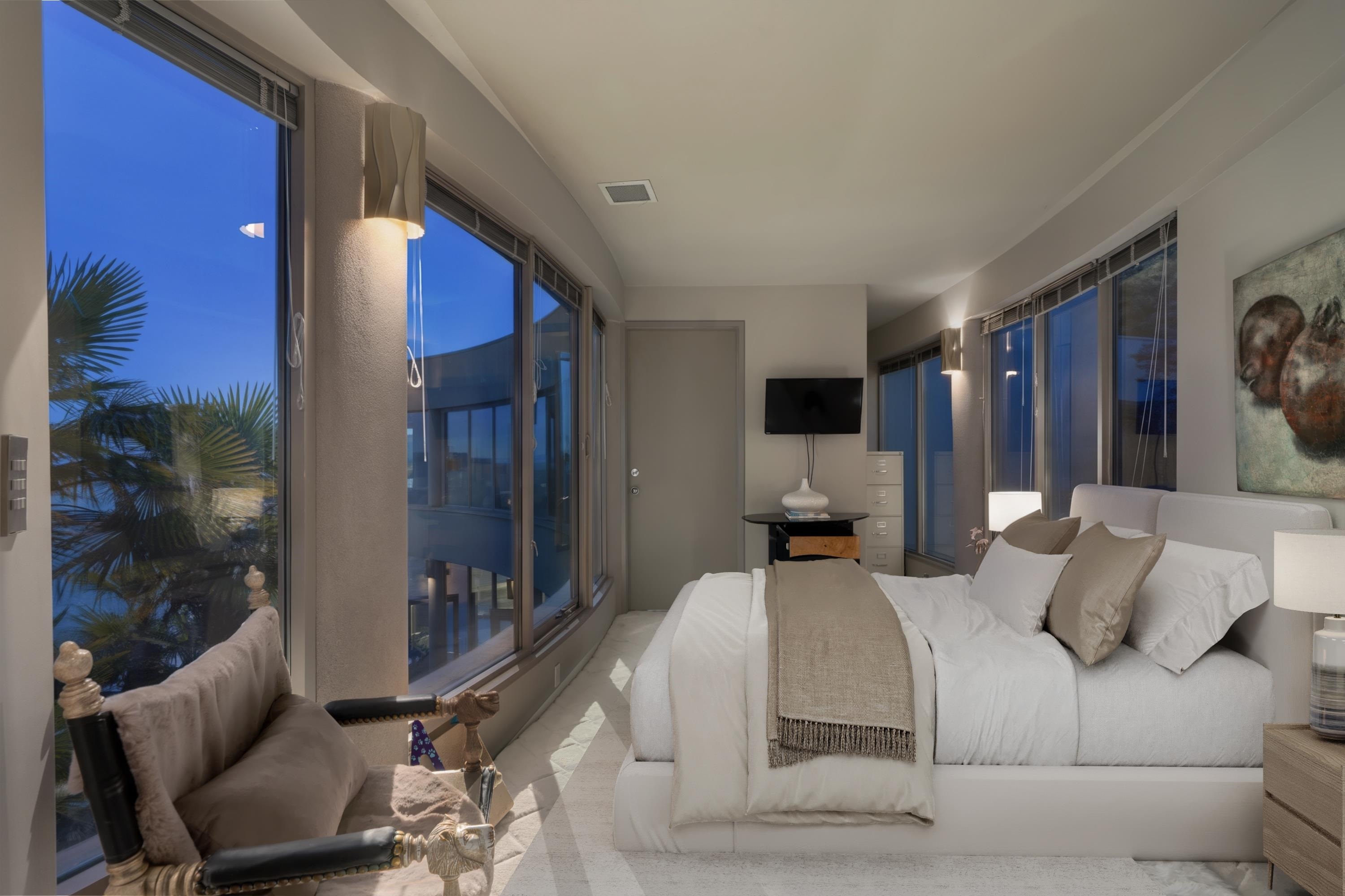  3912 Marine Drive - MLS&reg; # R3134388