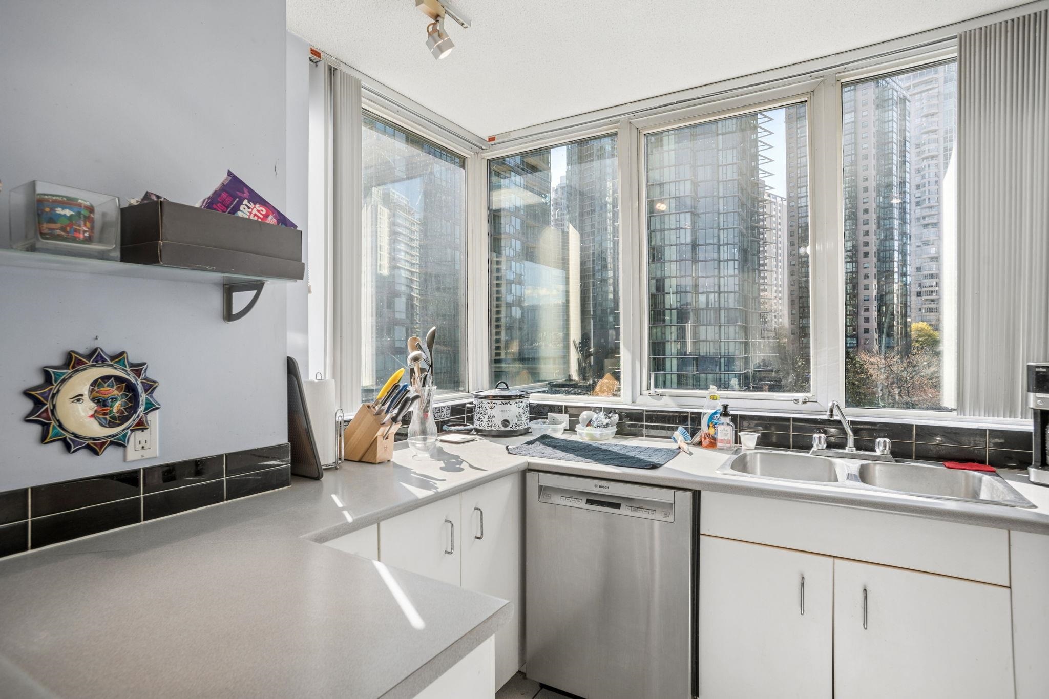906 588 Broughton Street - MLS&reg; # R3134415
