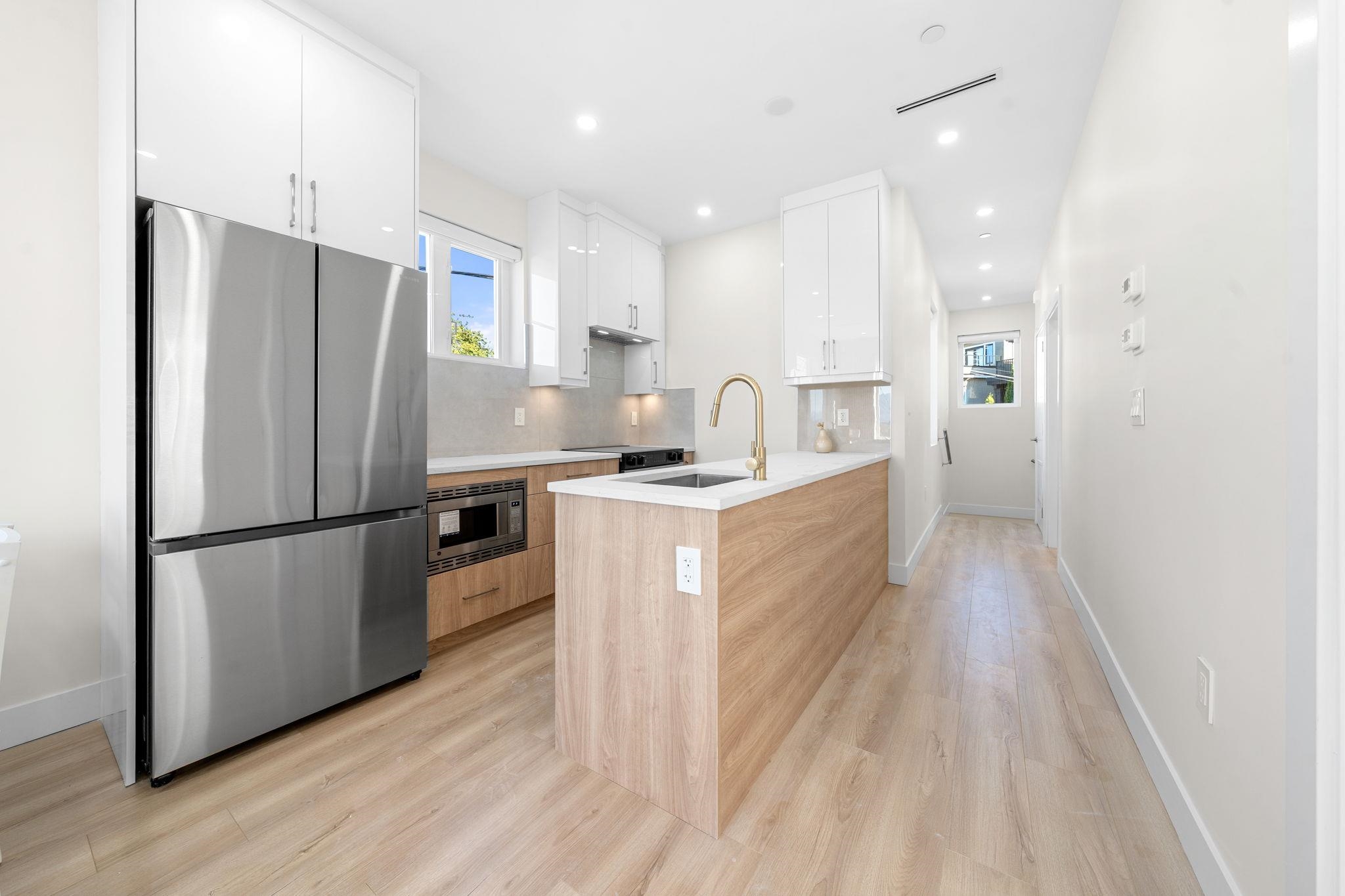 2 3583 Haida Drive - MLS&reg; # R3135147