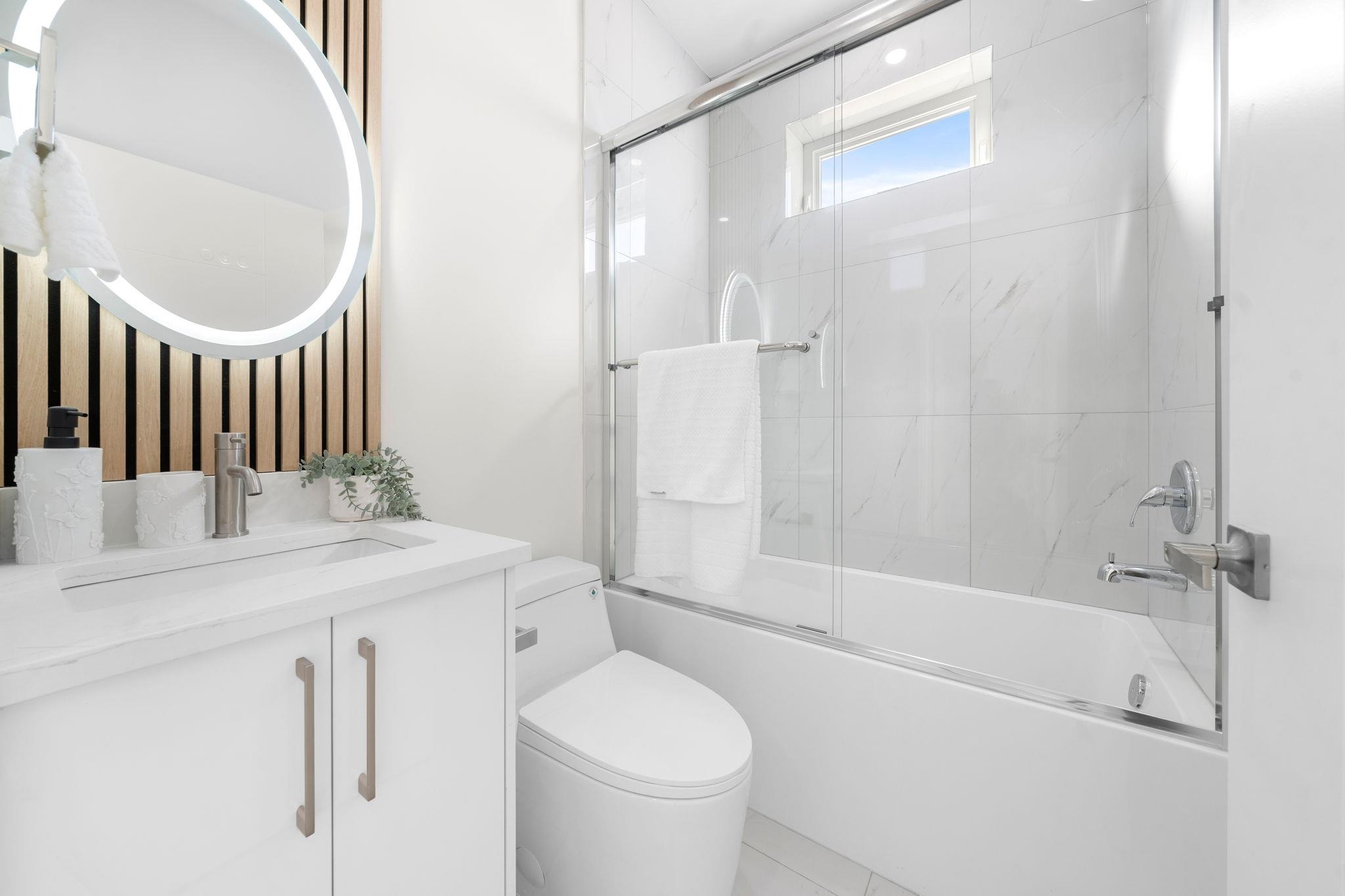 2 3583 Haida Drive - MLS&reg; # R3135147
