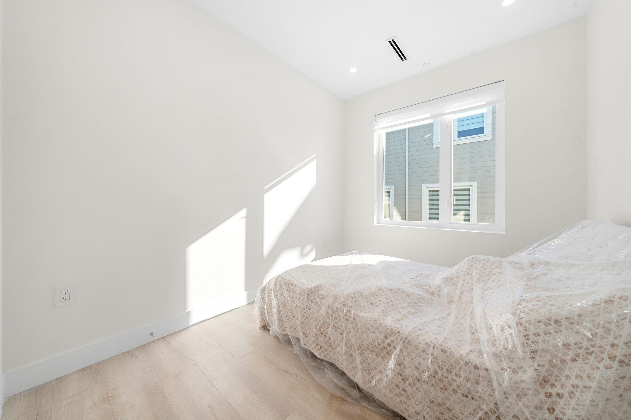 2 3583 Haida Drive - MLS&reg; # R3135147