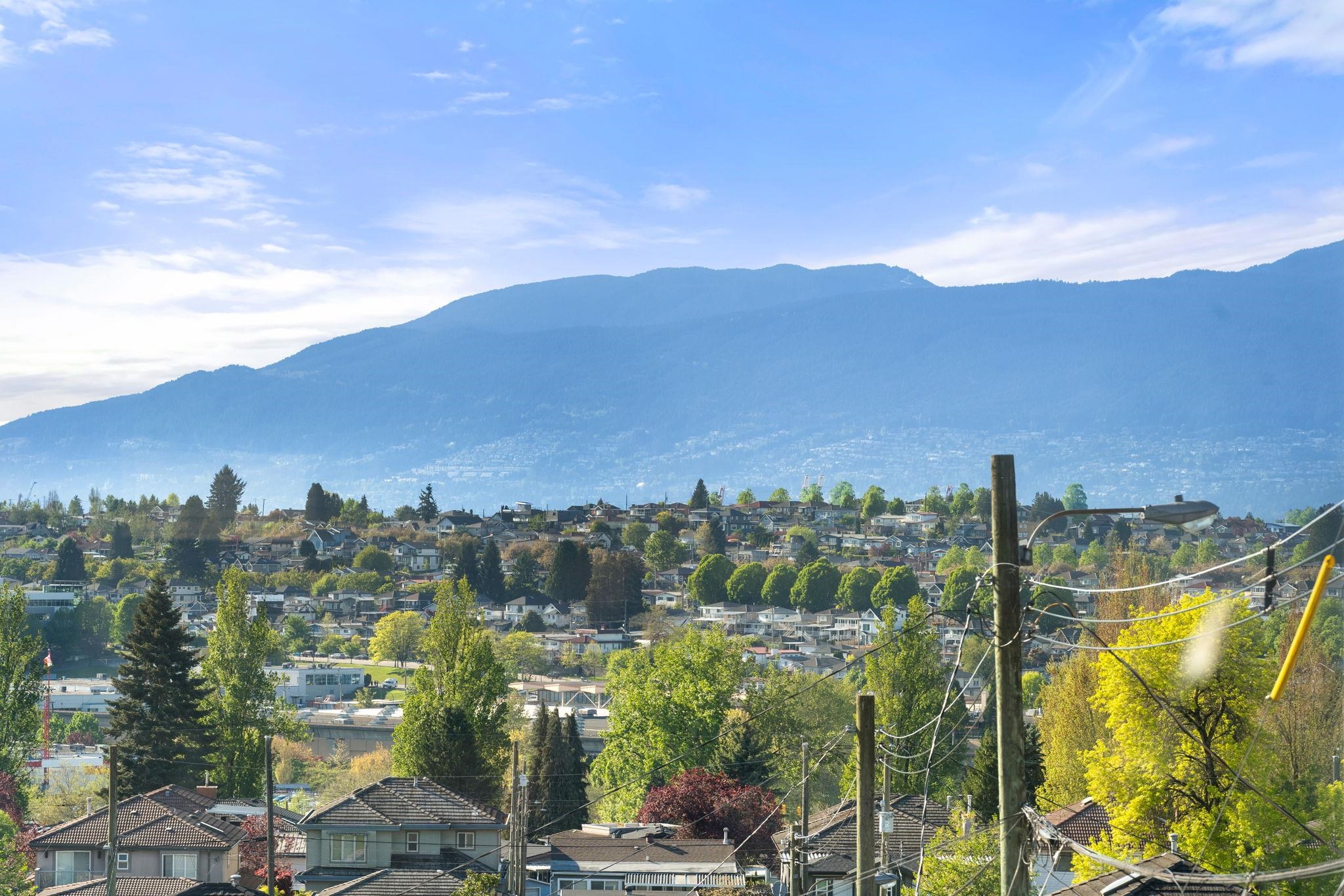 2 3583 Haida Drive - MLS&reg; # R3135147