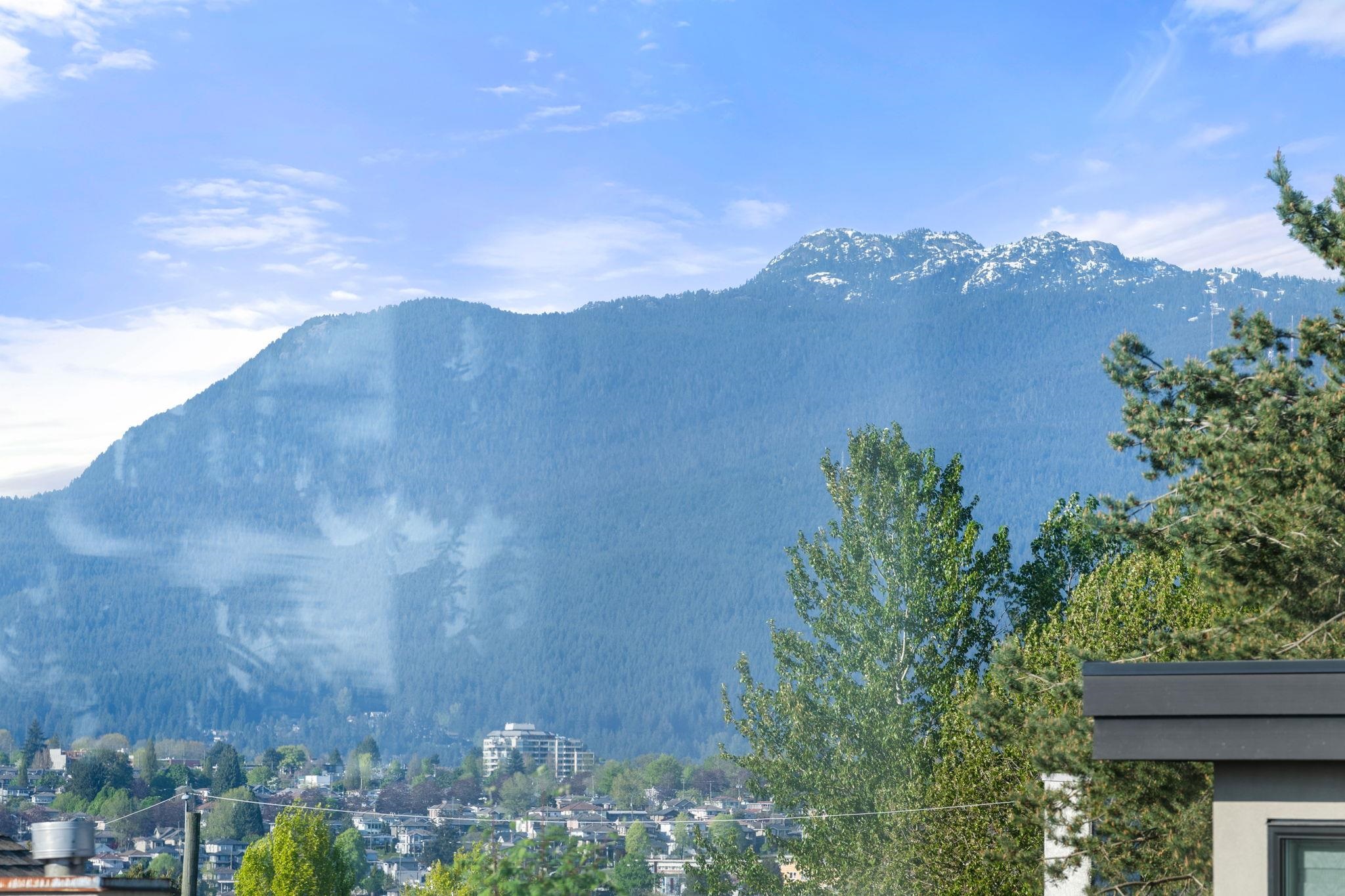 2 3583 Haida Drive - MLS&reg; # R3135147