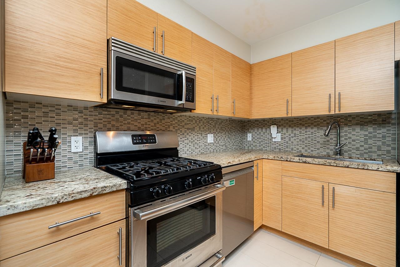 206 2832 Capilano Road - MLS&reg; # R3135871