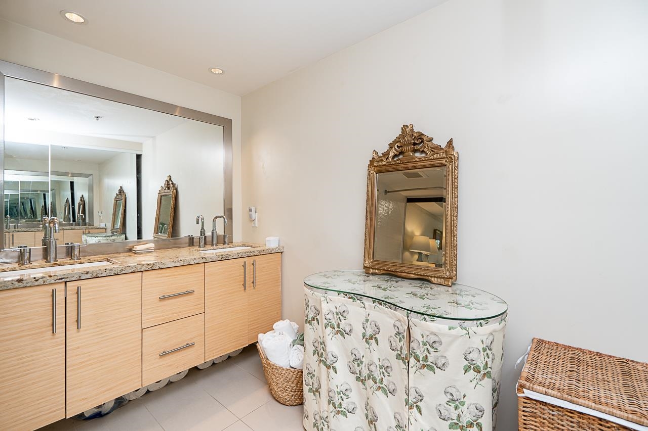 206 2832 Capilano Road - MLS&reg; # R3135871