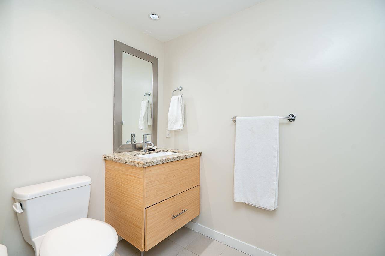 206 2832 Capilano Road - MLS&reg; # R3135871