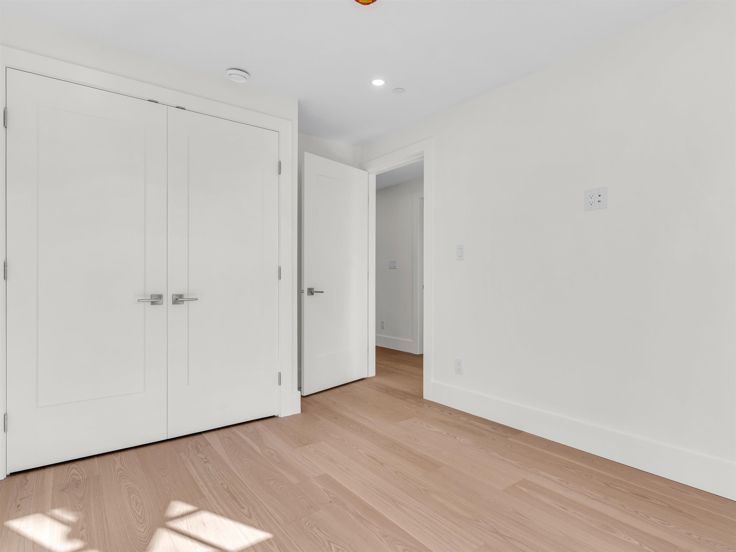  2566 2nd Avenue - MLS&reg; # R3136407