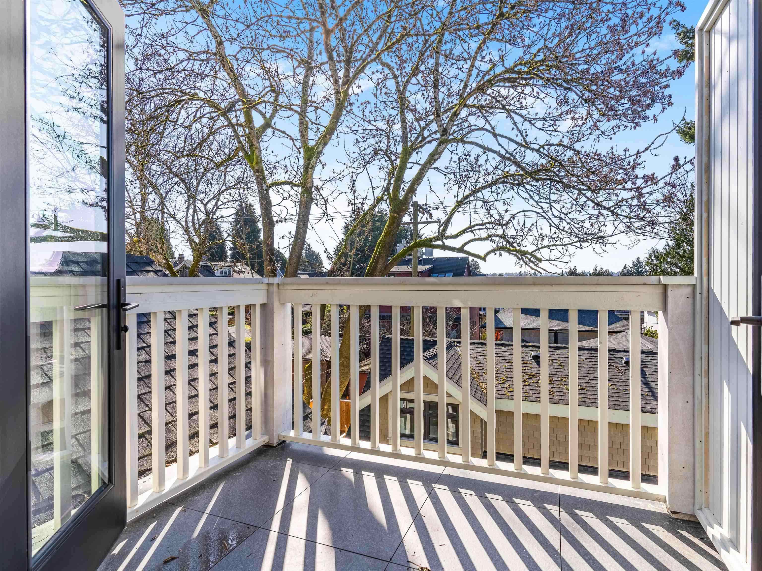  2566 2nd Avenue - MLS&reg; # R3136407