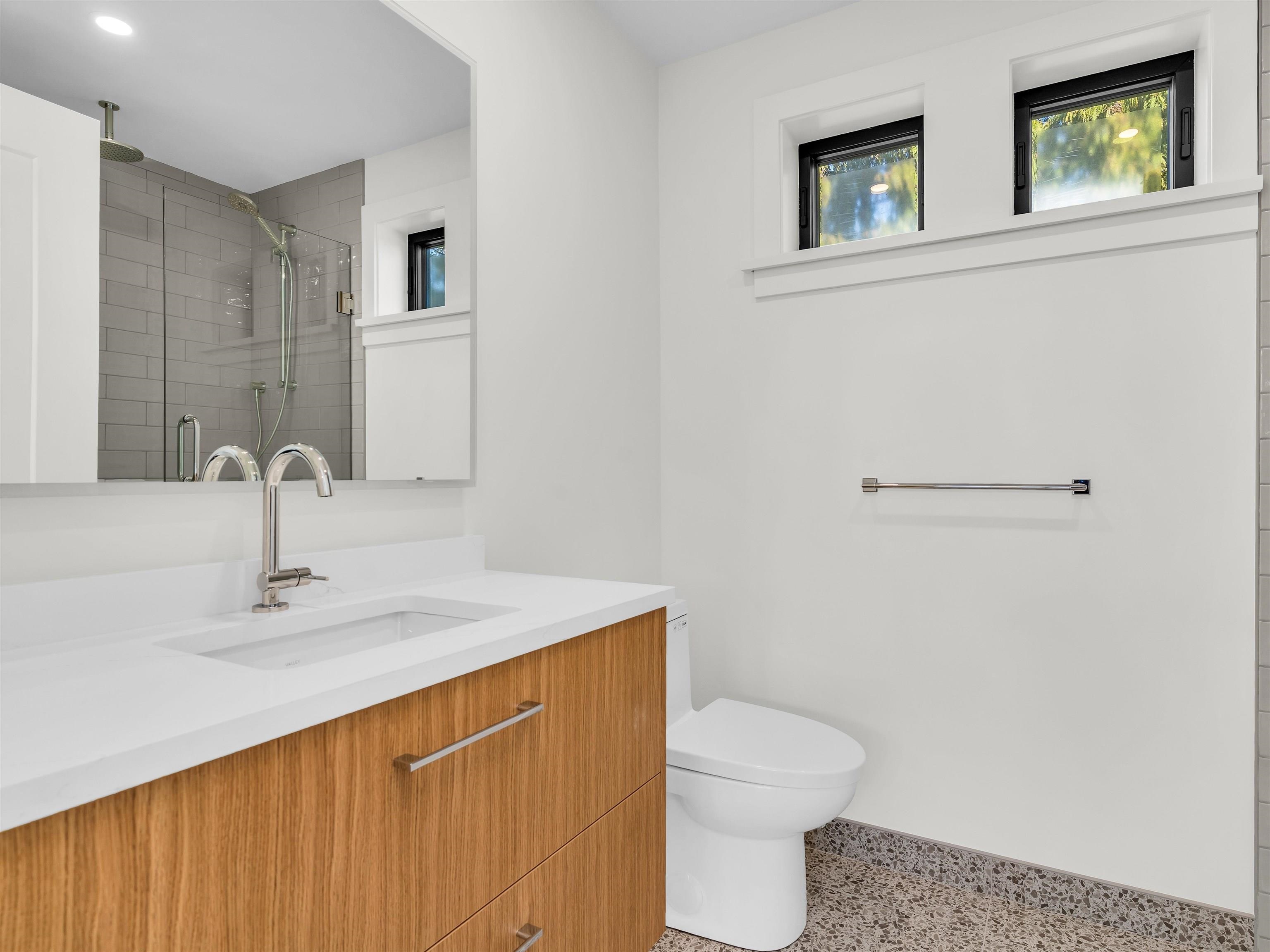  2566 2nd Avenue - MLS&reg; # R3136407
