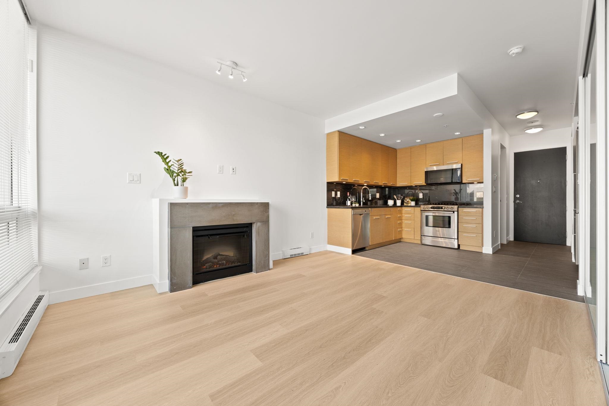 308 2528 Maple Street - MLS&reg; # R3136612