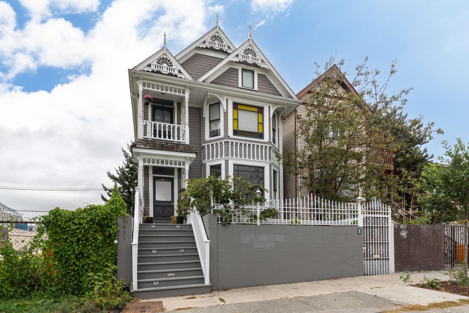 1 451 Pender Street - MLS&reg; # R3137028