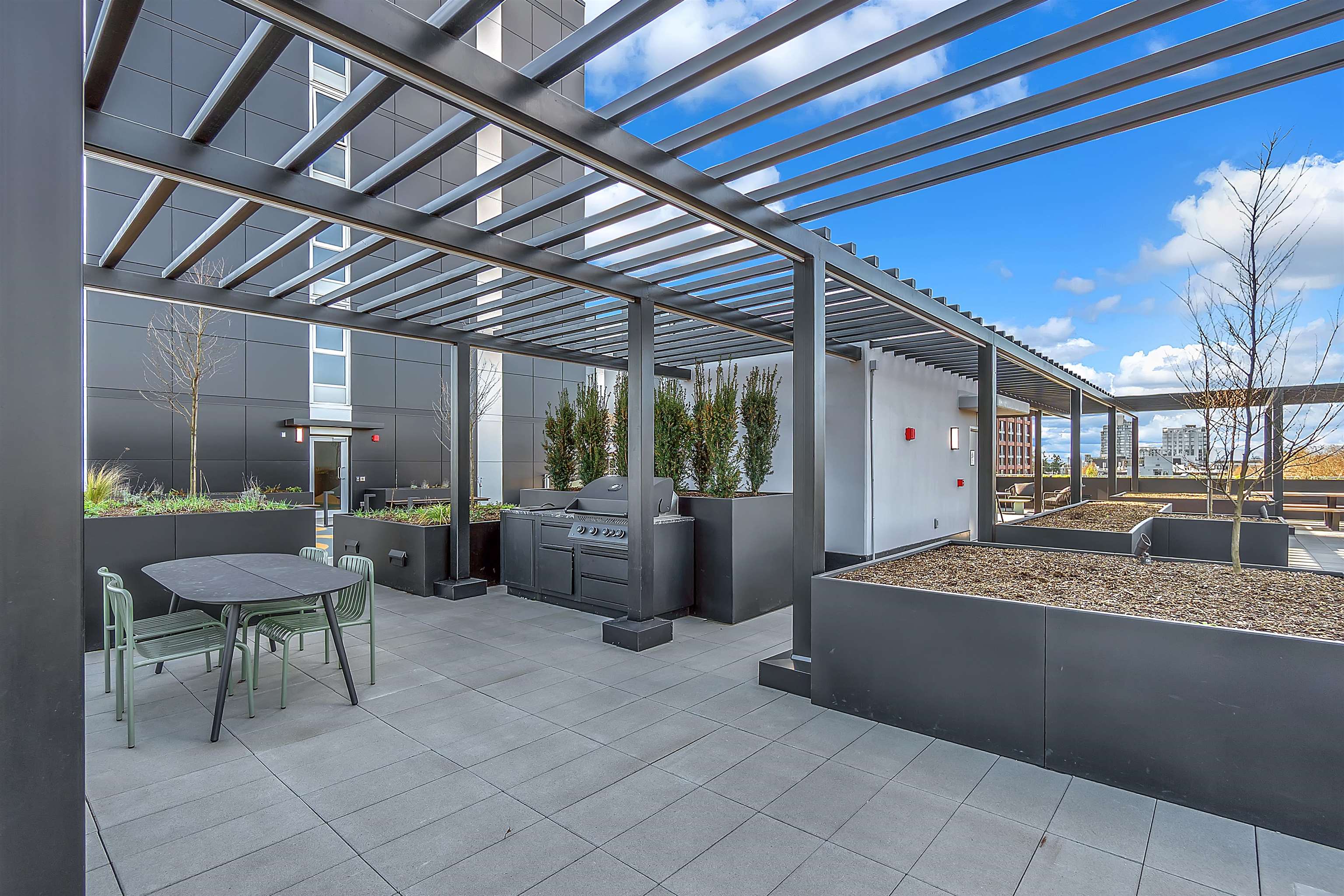 4XX 2729 Kingsway  - MLS&reg; # R3138149