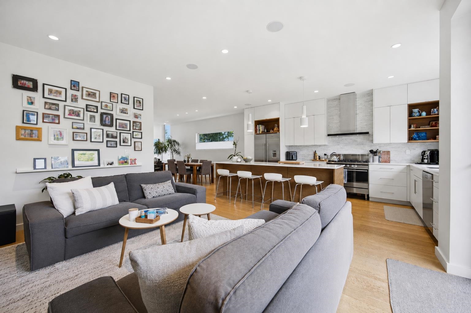  364 15th Street - MLS&reg; # R3138388