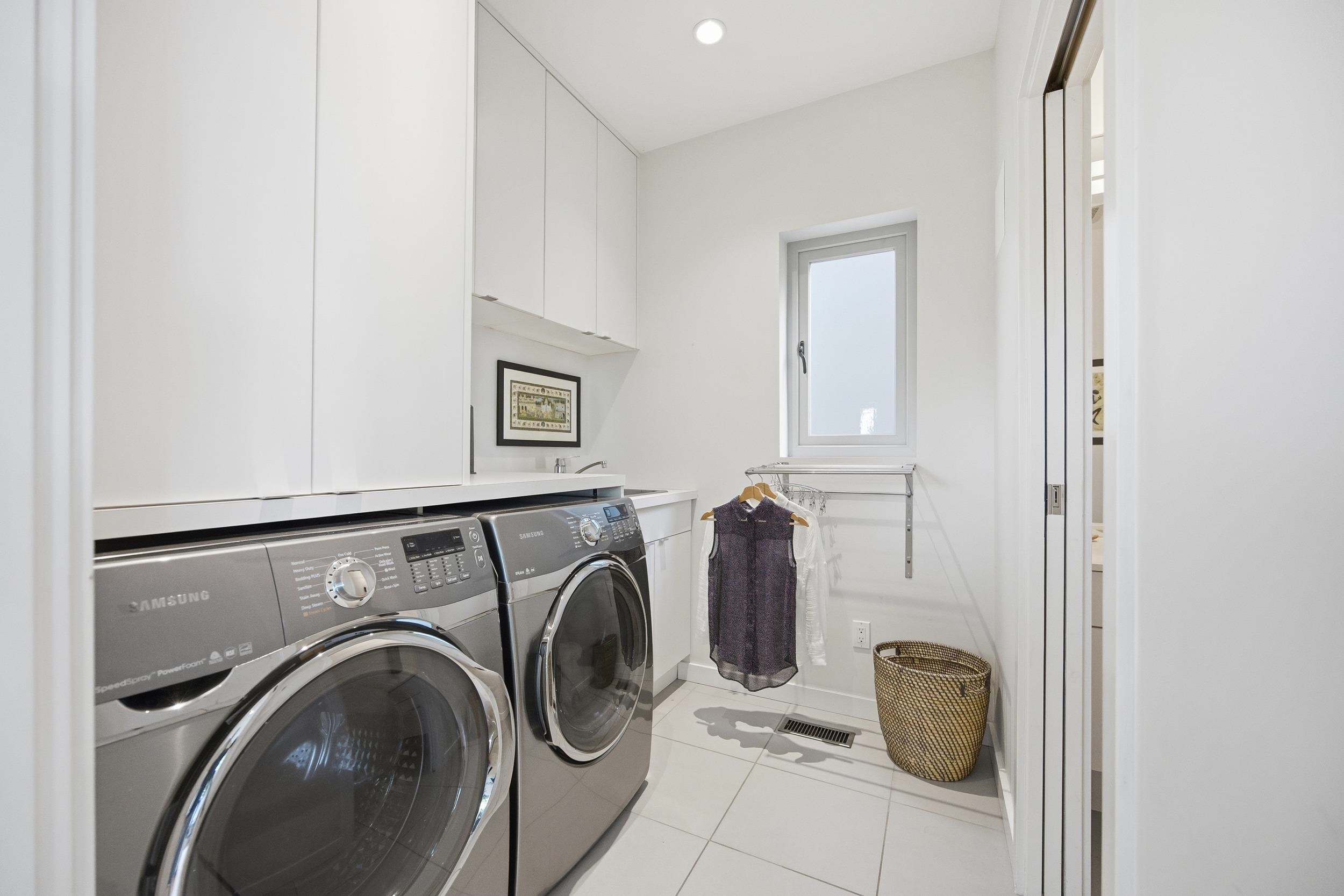  364 15th Street - MLS&reg; # R3138388