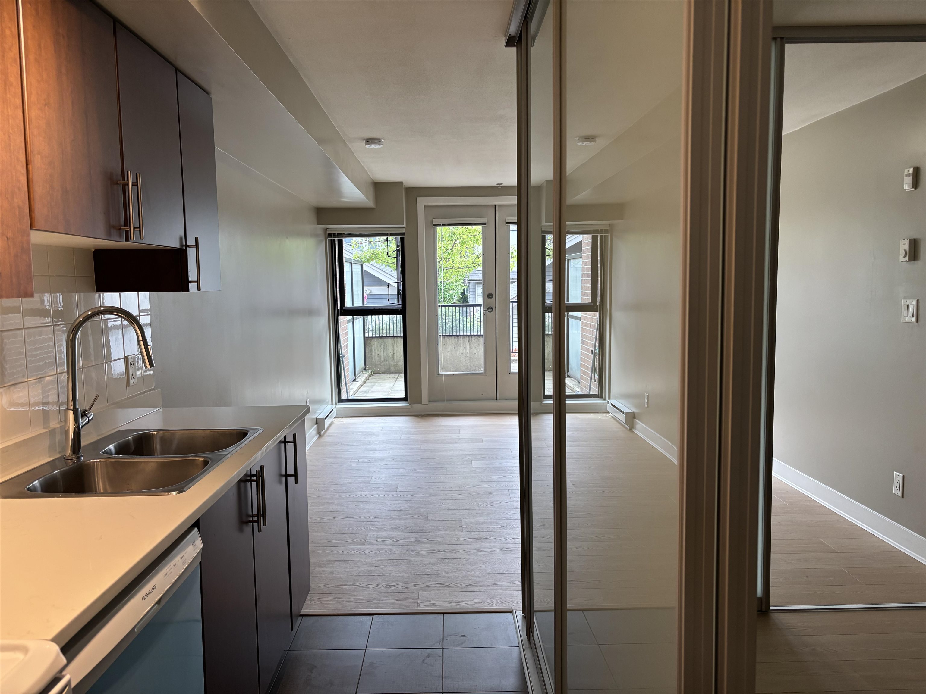 211 2150 Hastings Street - MLS&reg; # R3138743