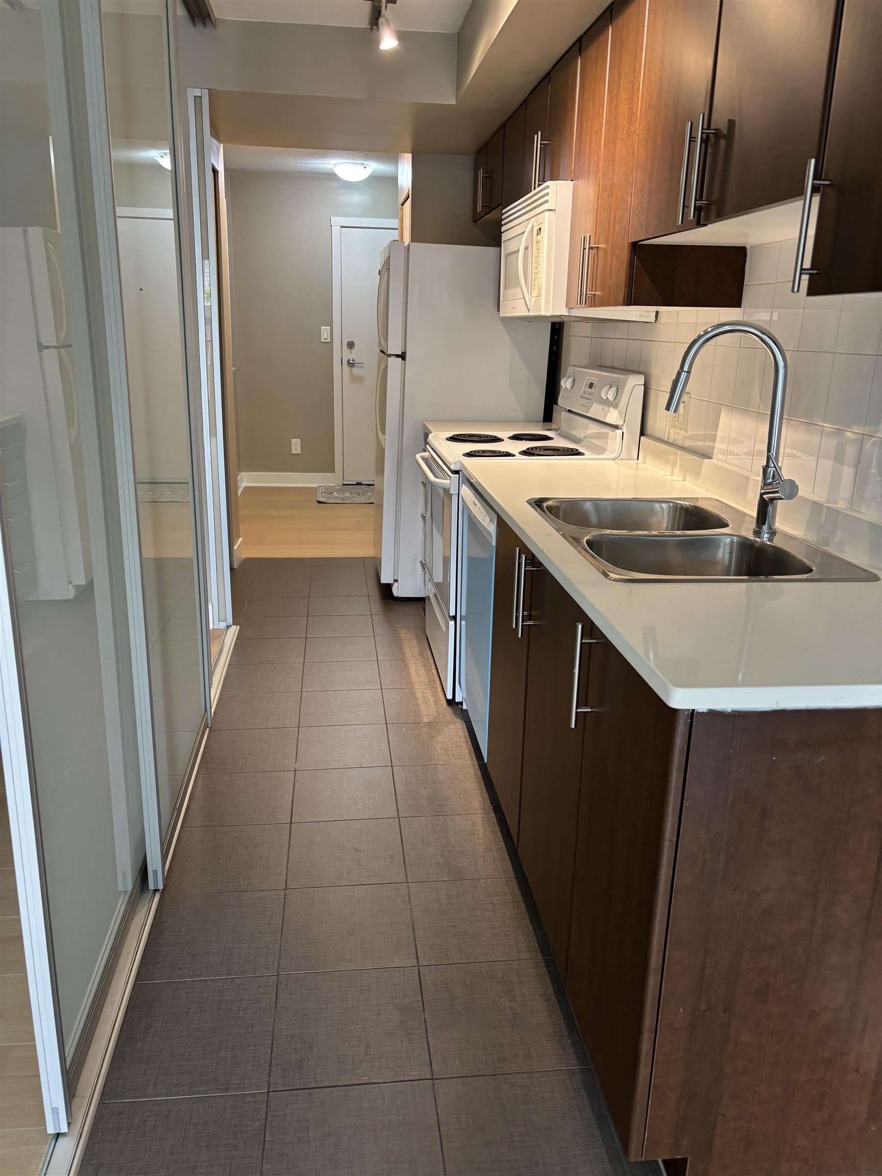 211 2150 Hastings Street - MLS&reg; # R3138743