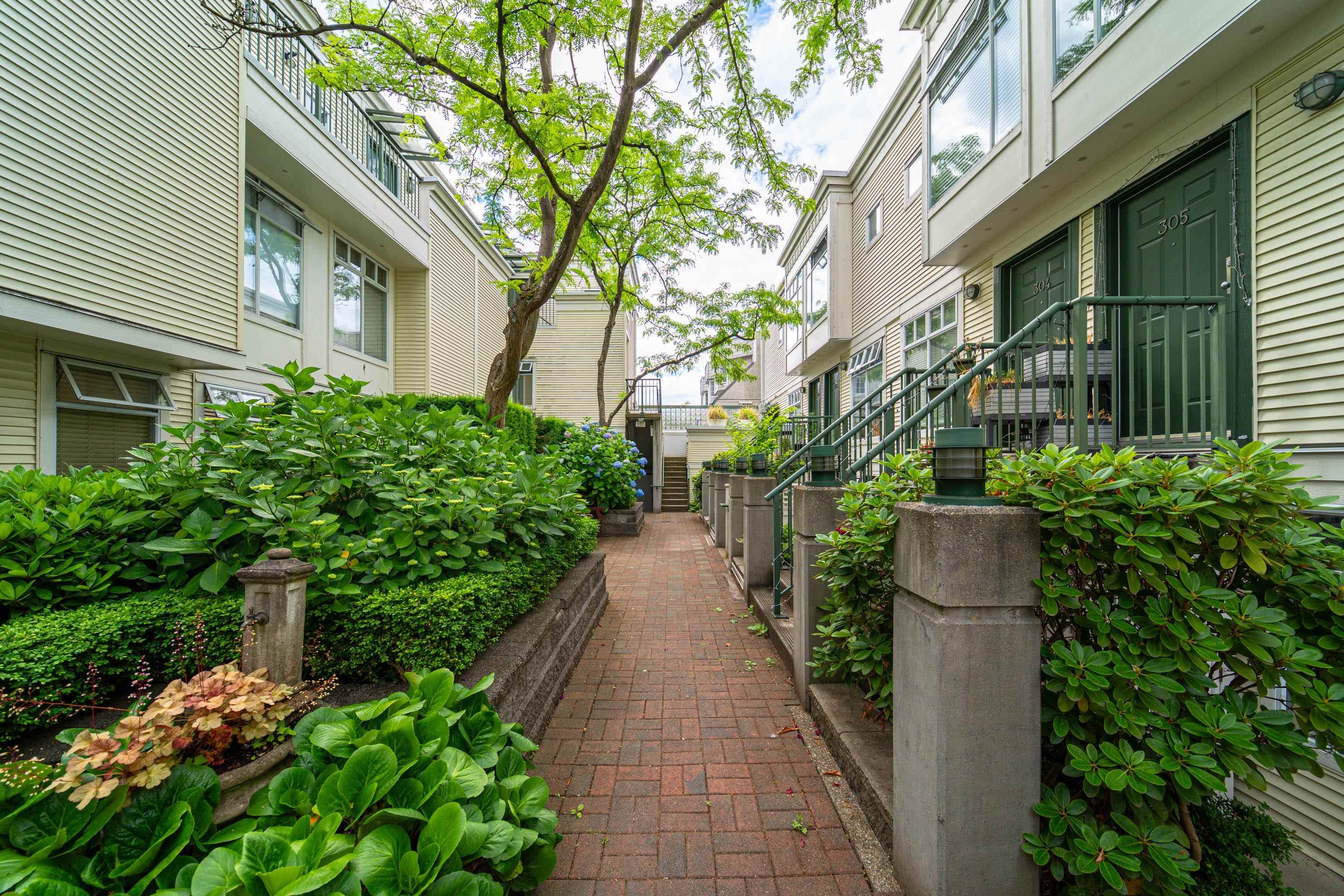 202 3727 10th Avenue - MLS&reg; # R3138922