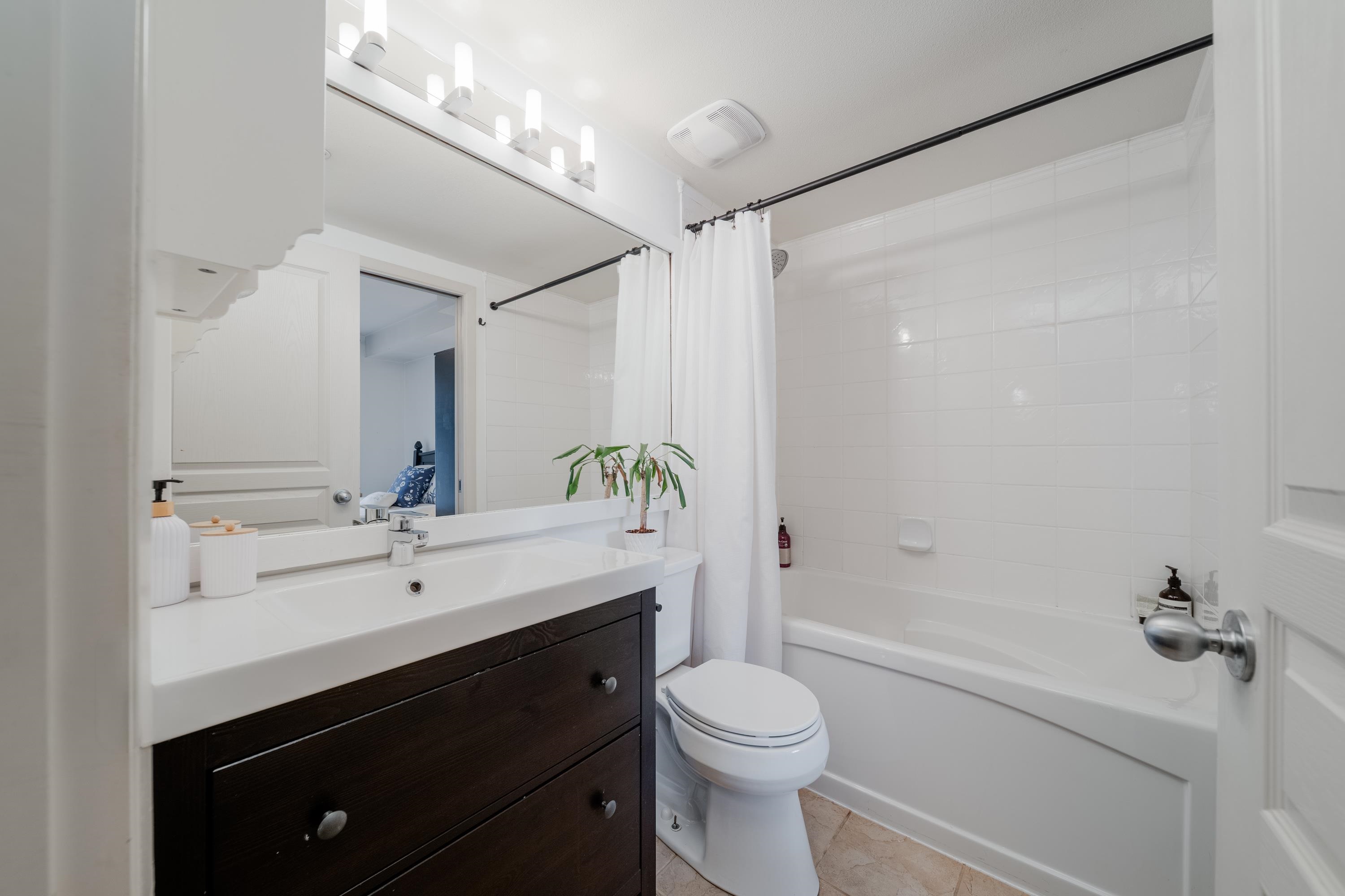 202 3727 10th Avenue - MLS&reg; # R3138922