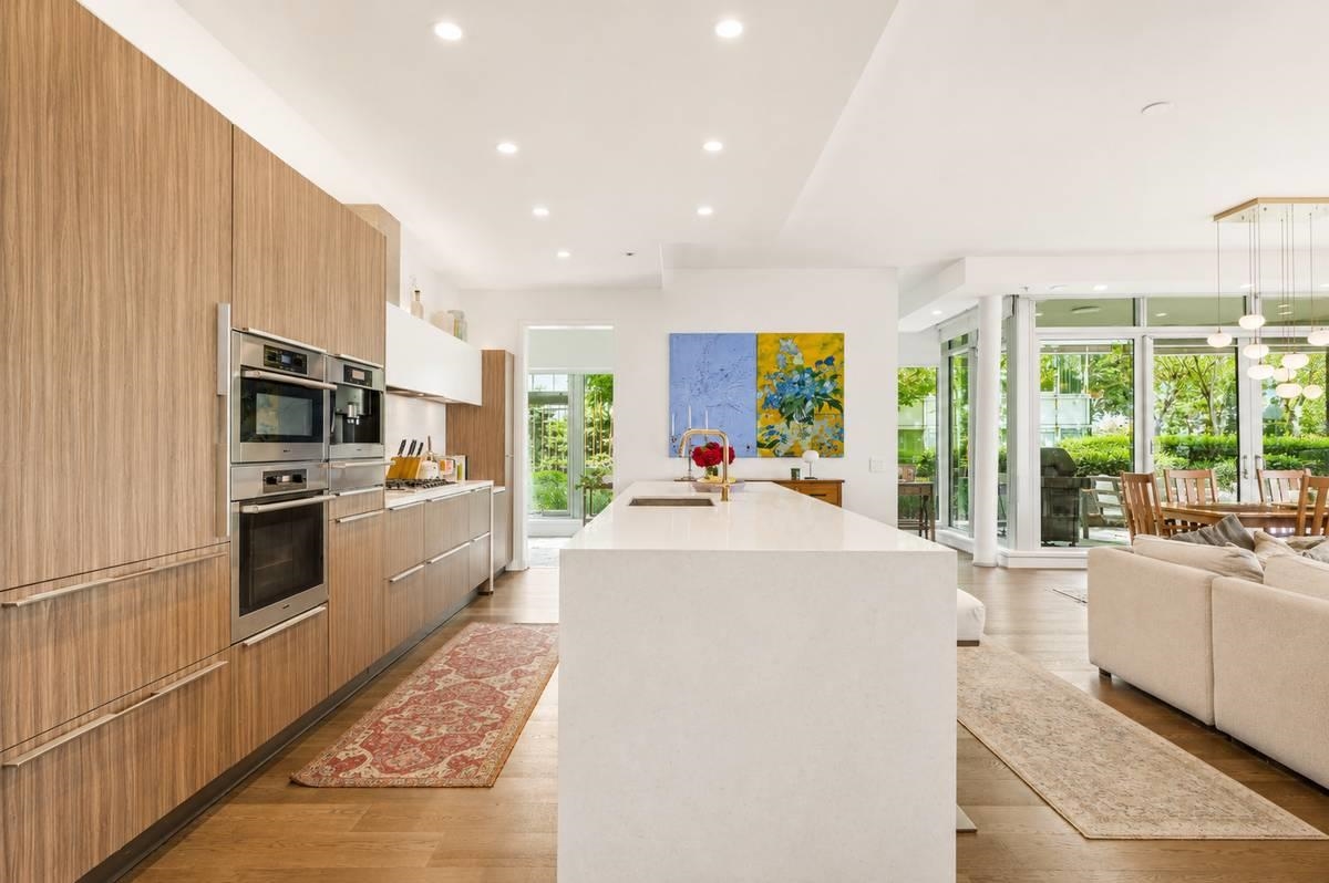 101 151 Athletes Way - MLS&reg; # R3138967