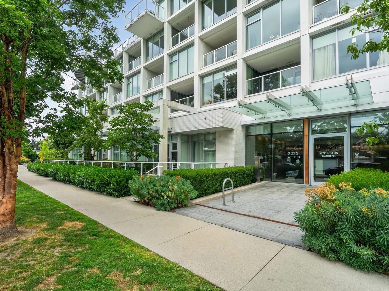 906 2221 30th Avenue - MLS&reg; # R3138995