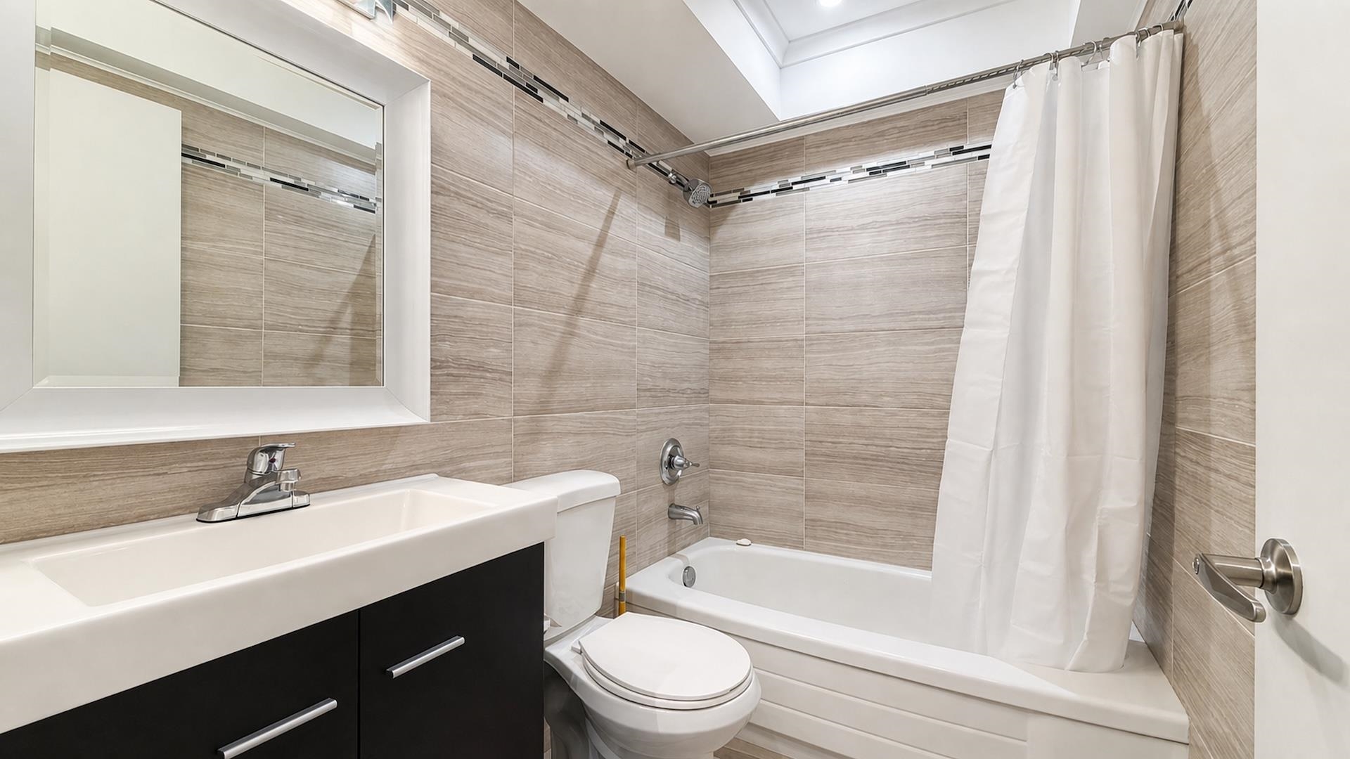 214 1545 2nd Avenue - MLS&reg; # R3139080