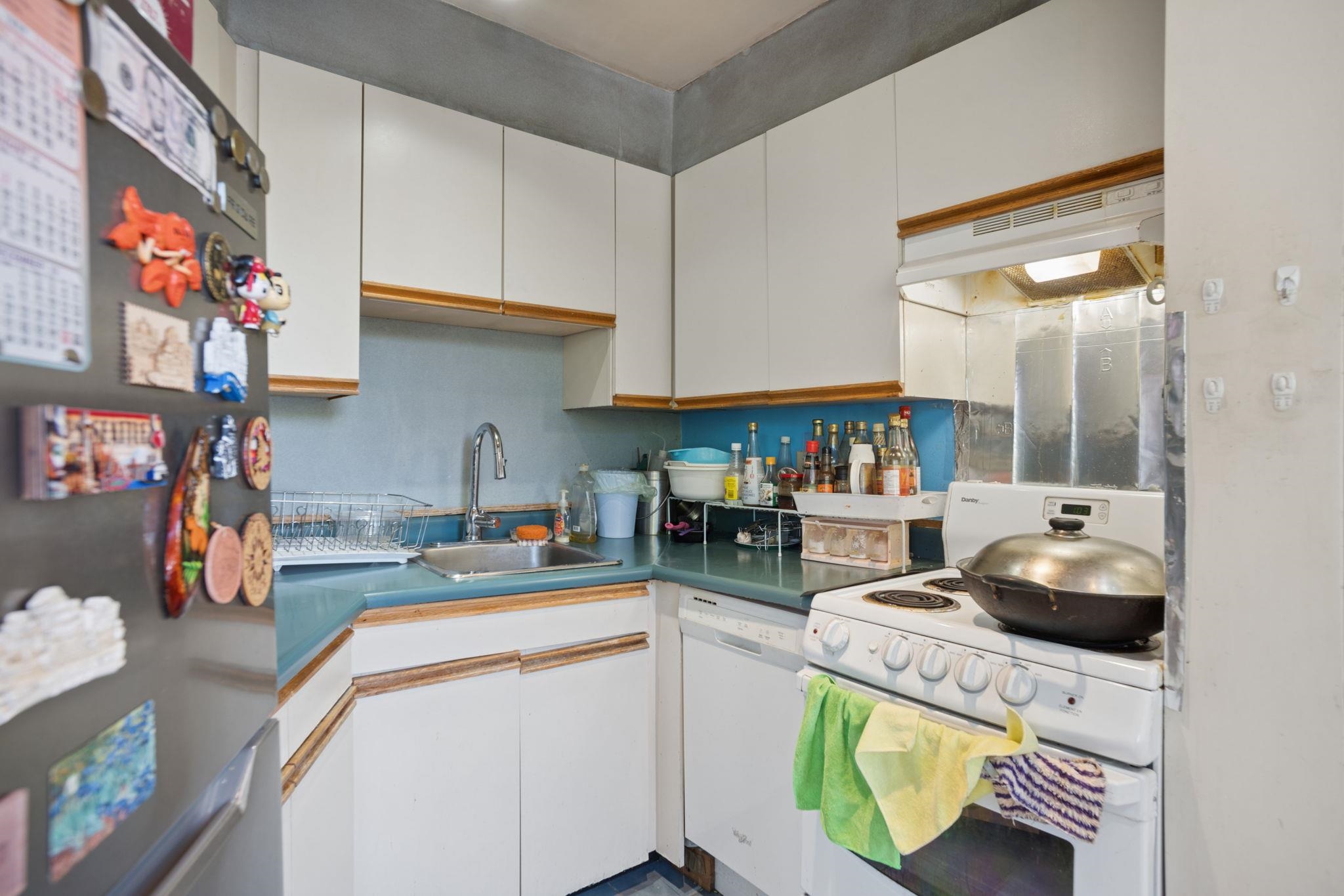 201 4691 10th Avenue - MLS&reg; # R3139343