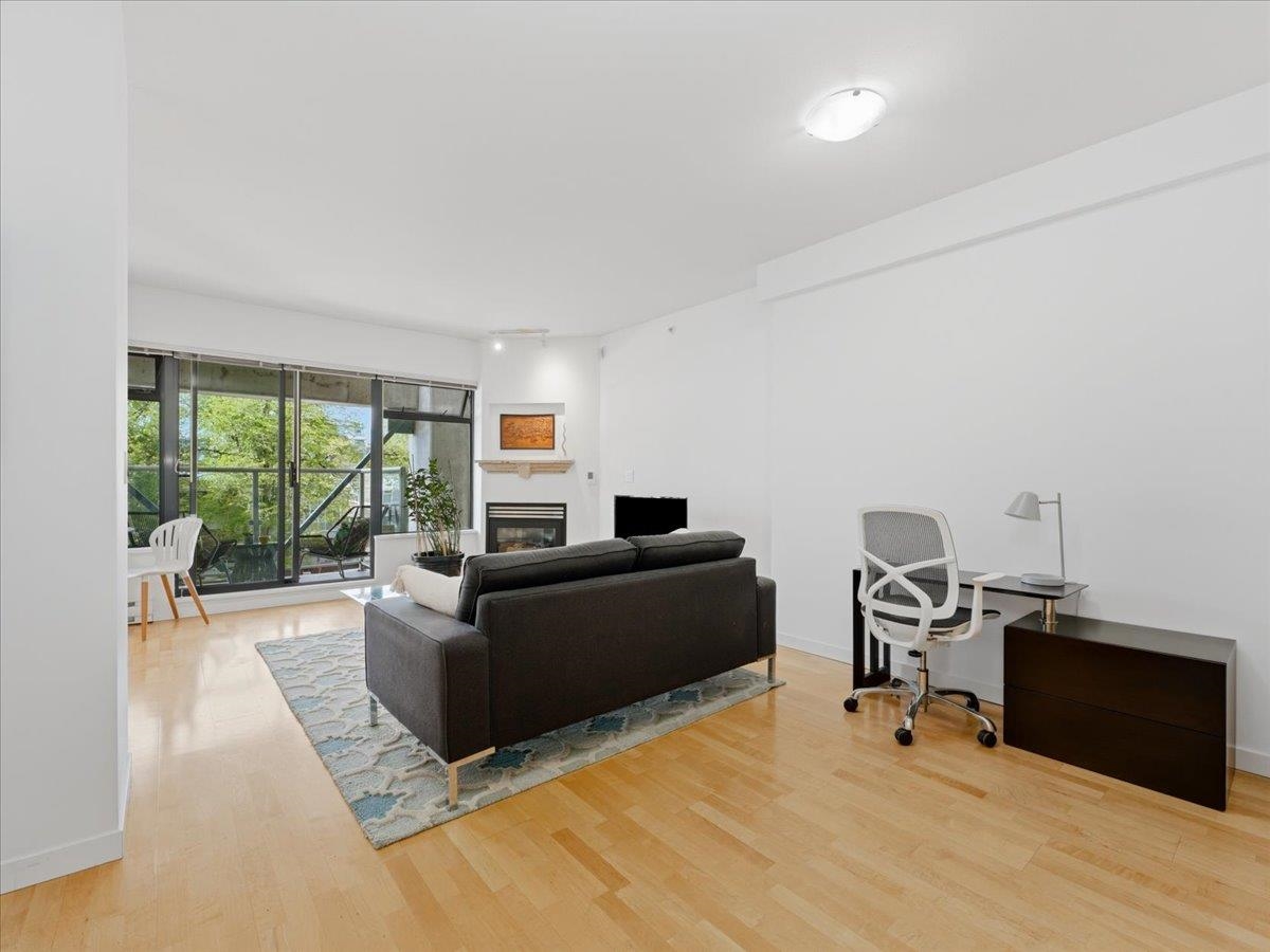 503 2228 Marstrand Avenue - MLS&reg; # R3139472